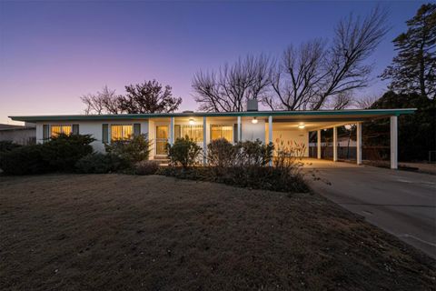 Photo of 1608 McDonald Road NW, Albuquerque, NM 87107 (MLS # 1097932)