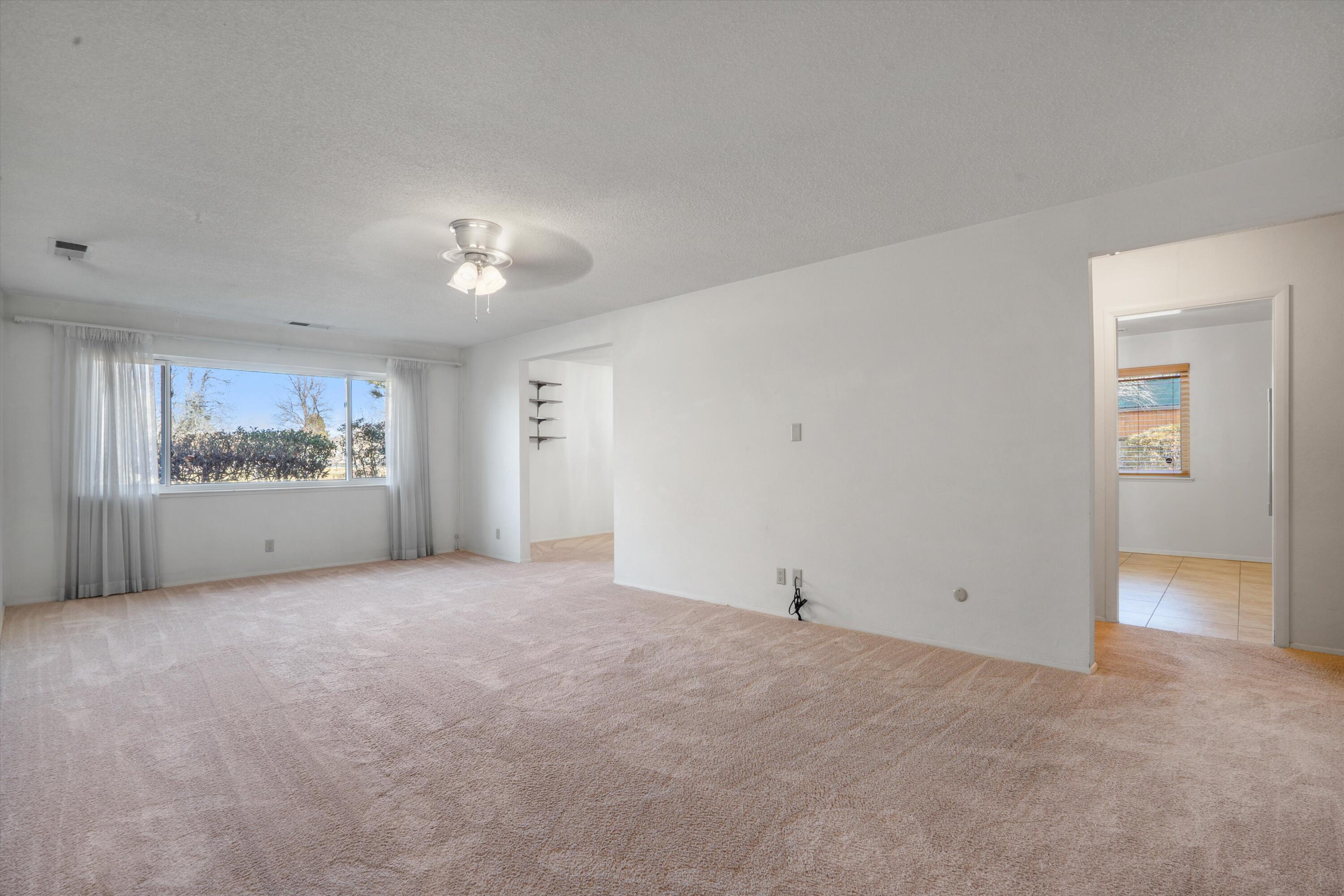 5803 Pojoaque Road NE