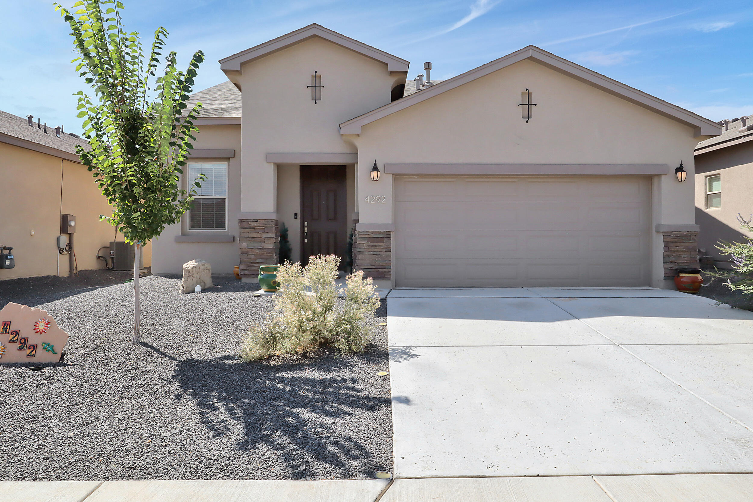 4292 Crowned Eagle Loop, Rio Rancho, New Mexico image 1