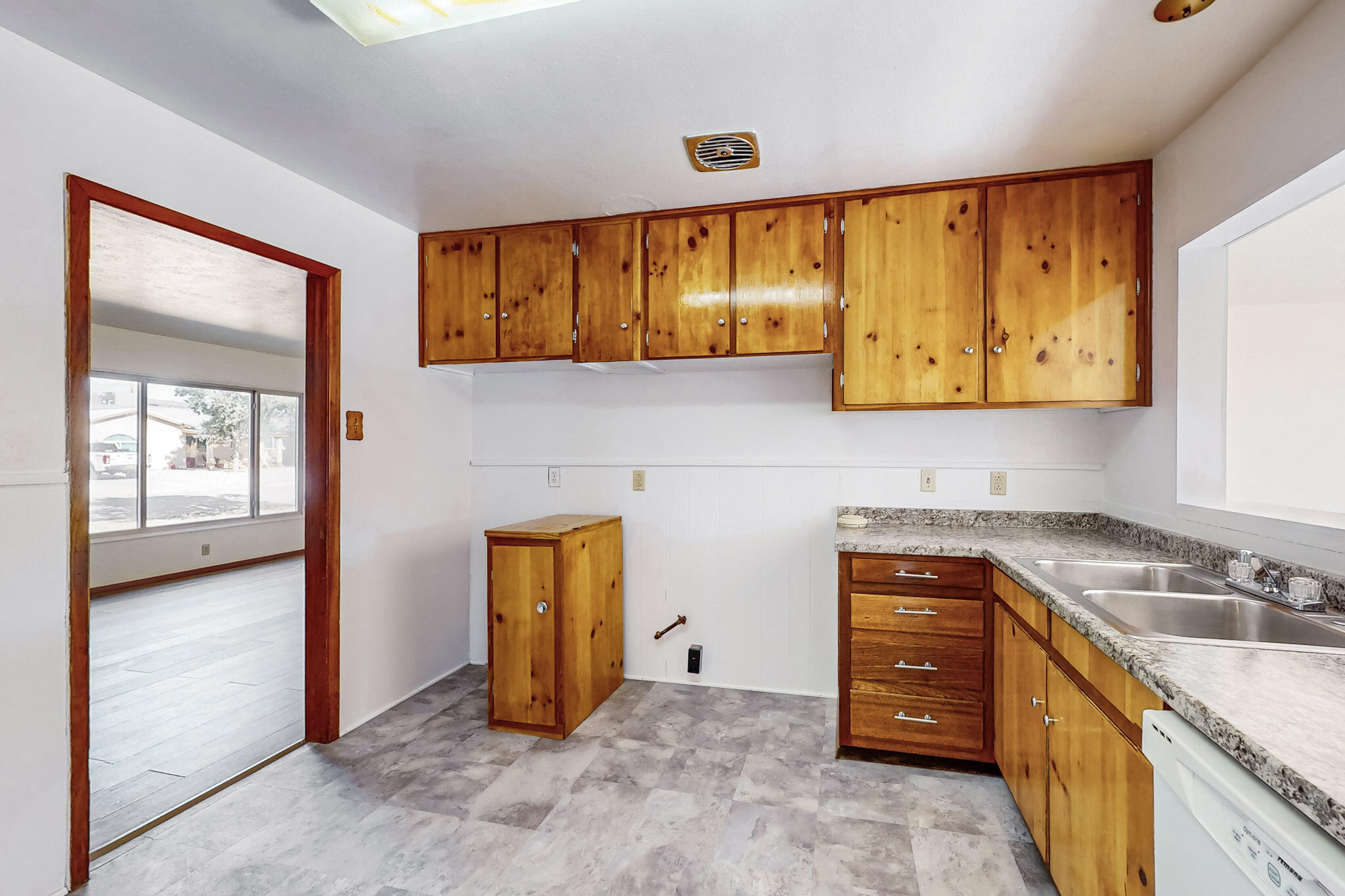 805 Flagstaff Avenue, Grants, New Mexico image 13