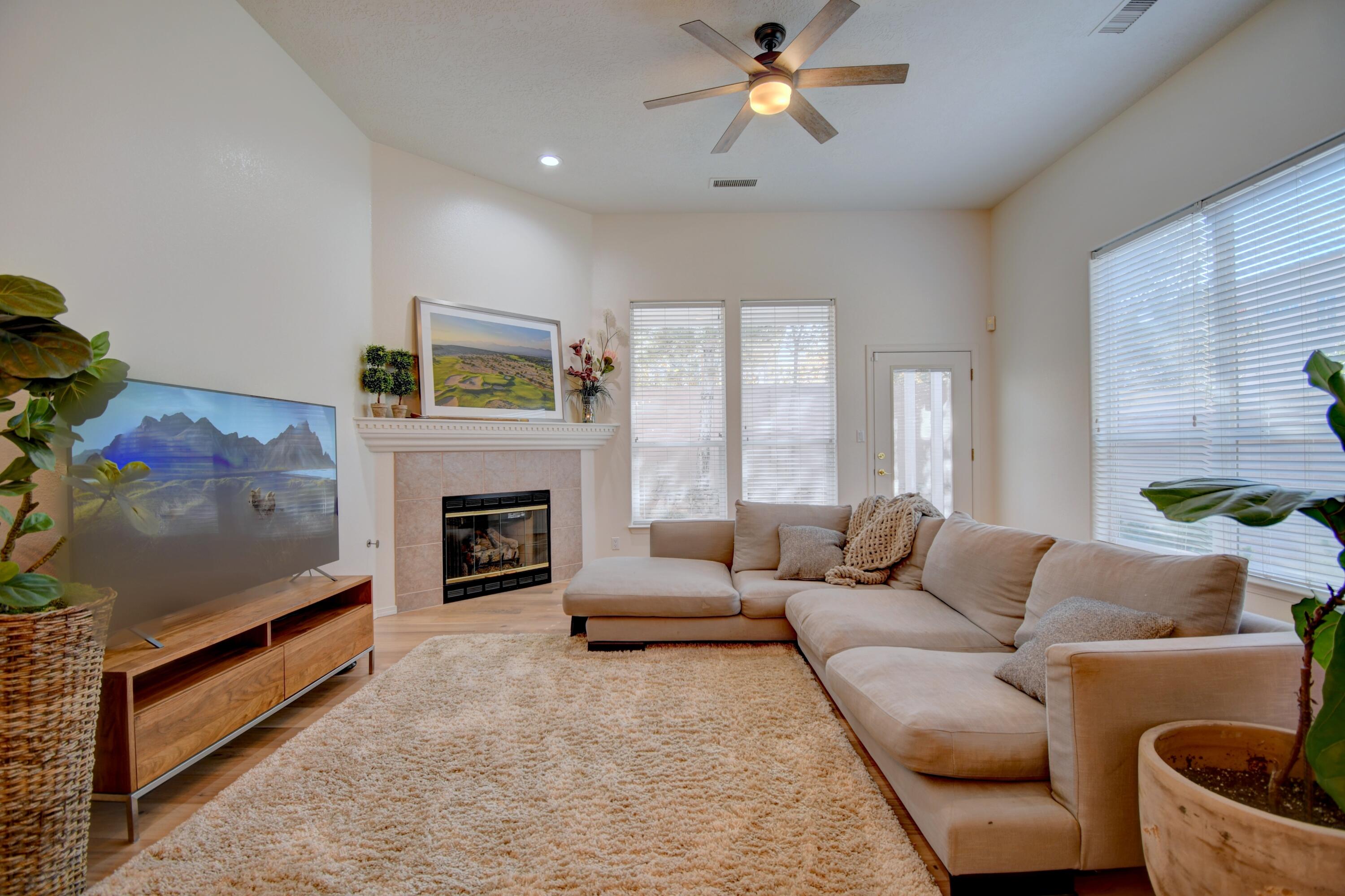 5800 Bosque Vista Drive NE