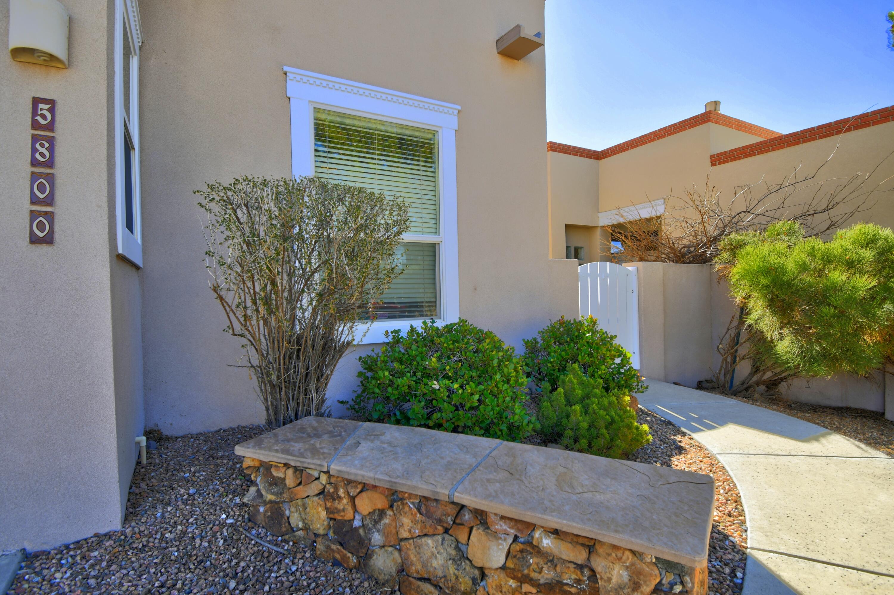 5800 Bosque Vista Drive NE