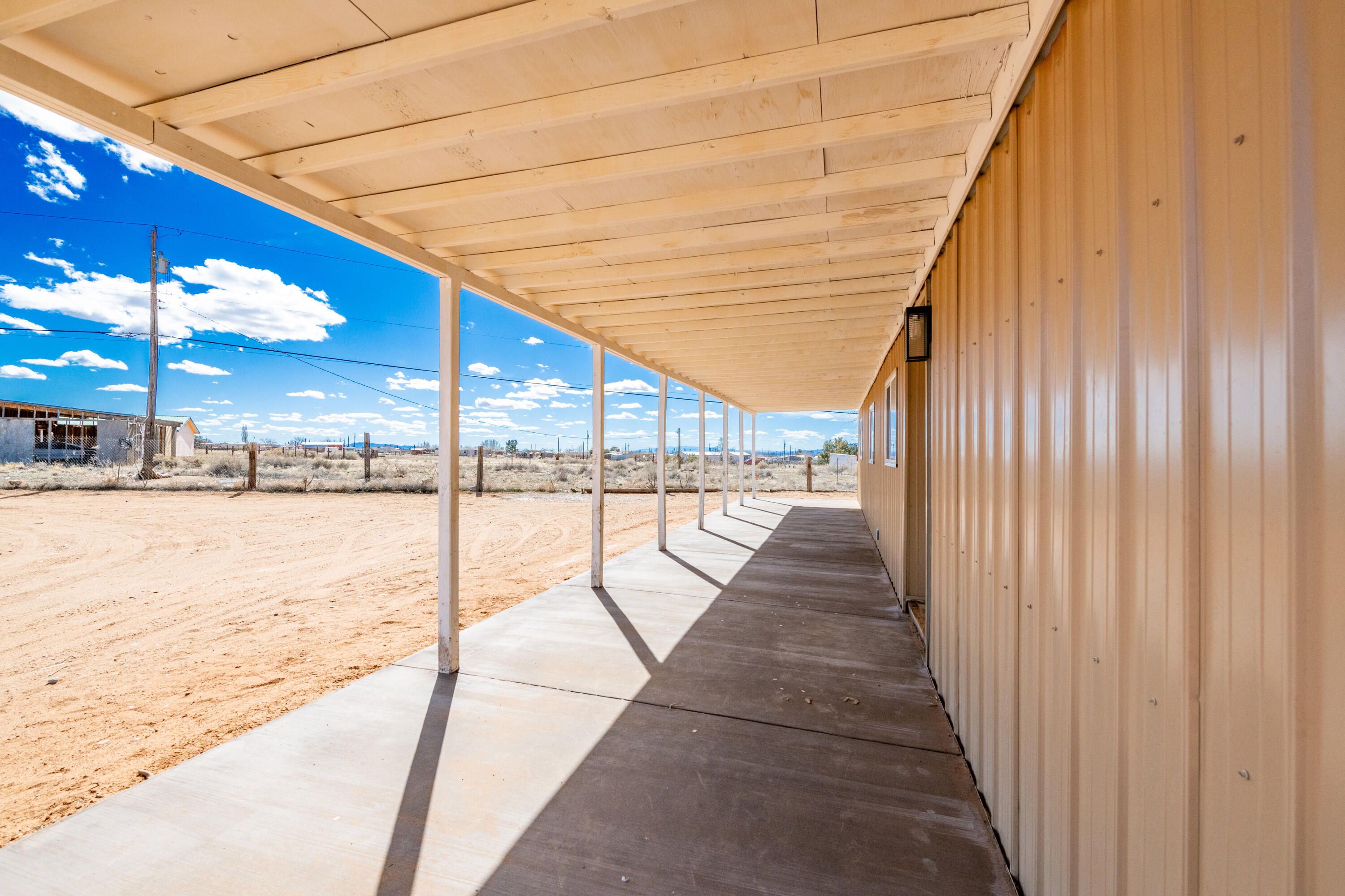 10 Meadow Lake Court, Los Lunas, New Mexico image 4