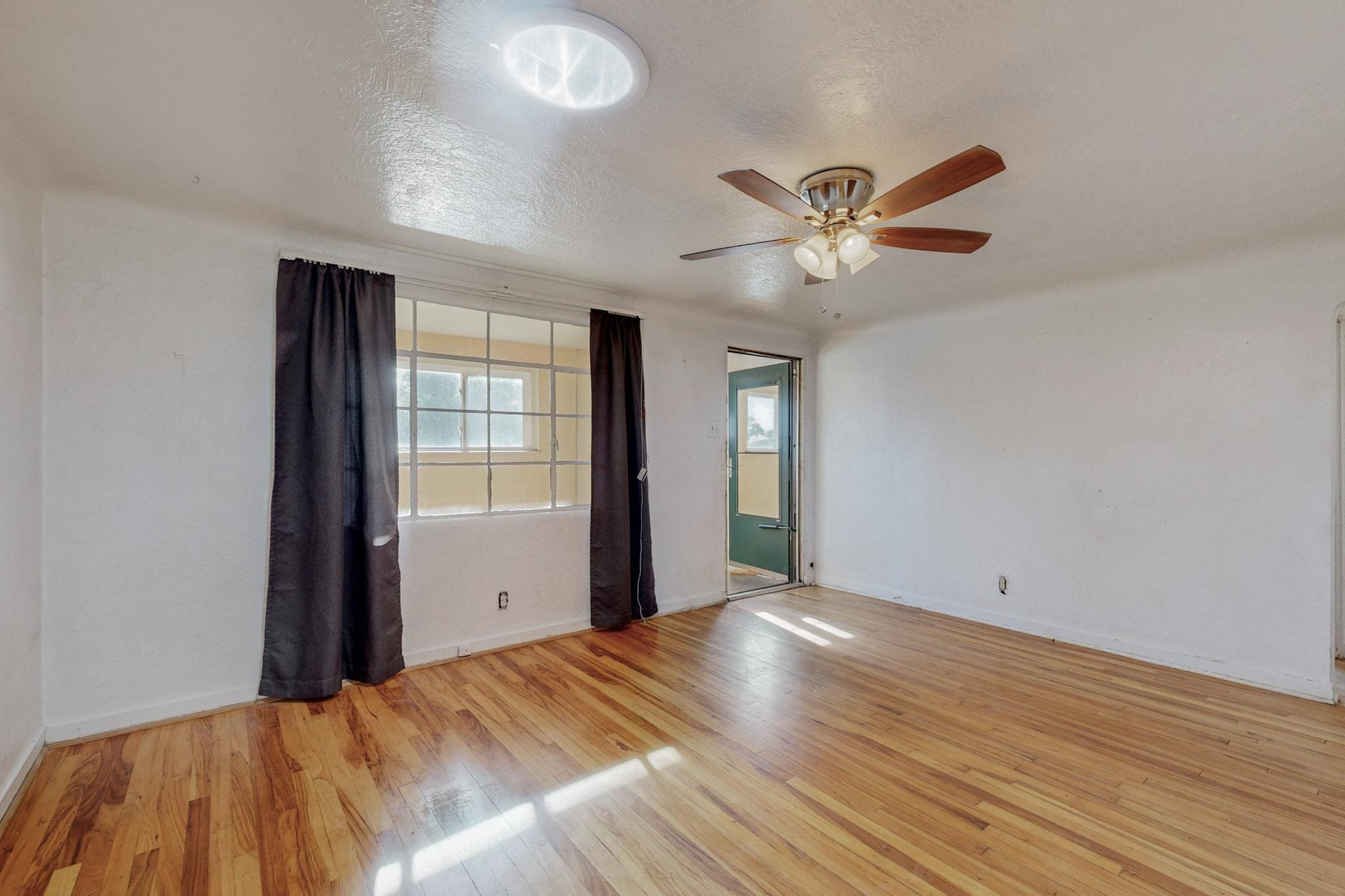 5015 El Paseo Drive, Albuquerque, New Mexico image 5