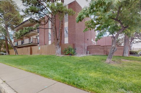 Photo of 1100 Alvarado Drive SE, Albuquerque, NM 87108 (MLS # 1101833)