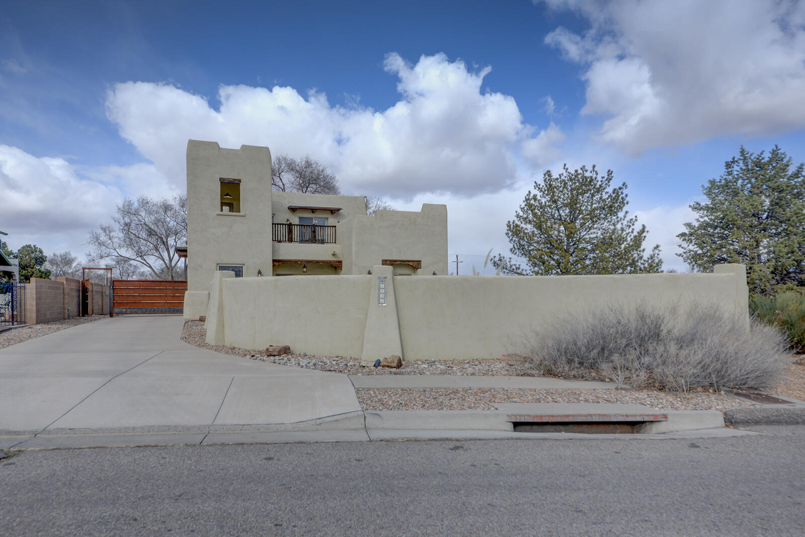 5531 Poblanos Court NW