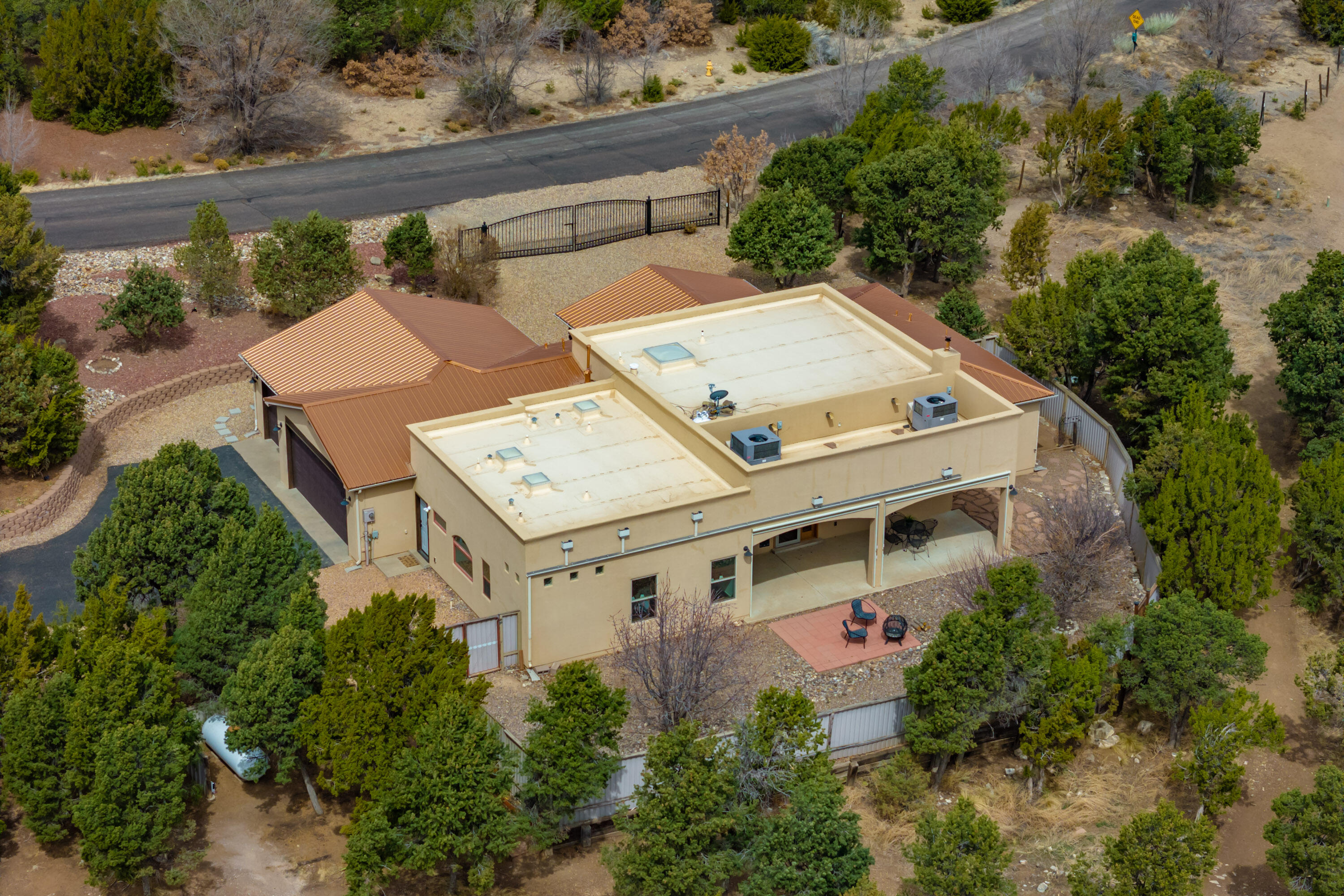 14 Western Trail Drive, Tijeras, New Mexico image 1