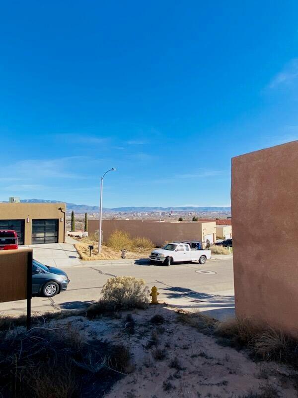 1633 Cliffside Drive, Albuquerque, New Mexico image 4