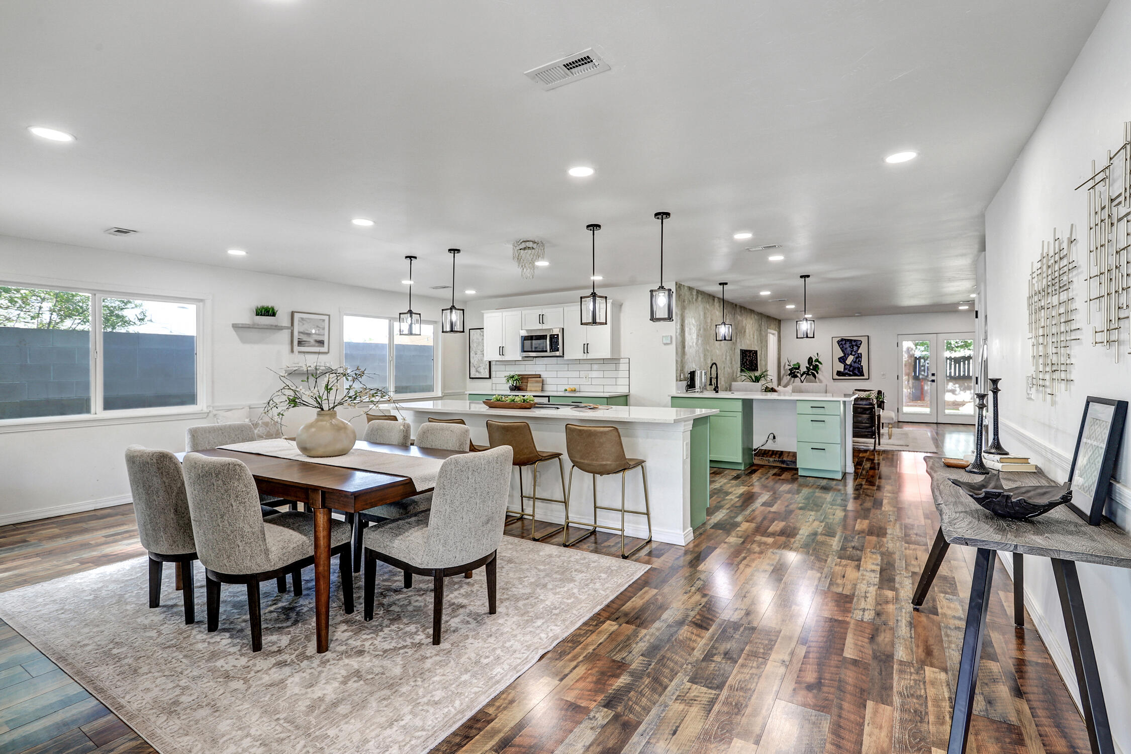 3917 Julie Street NE