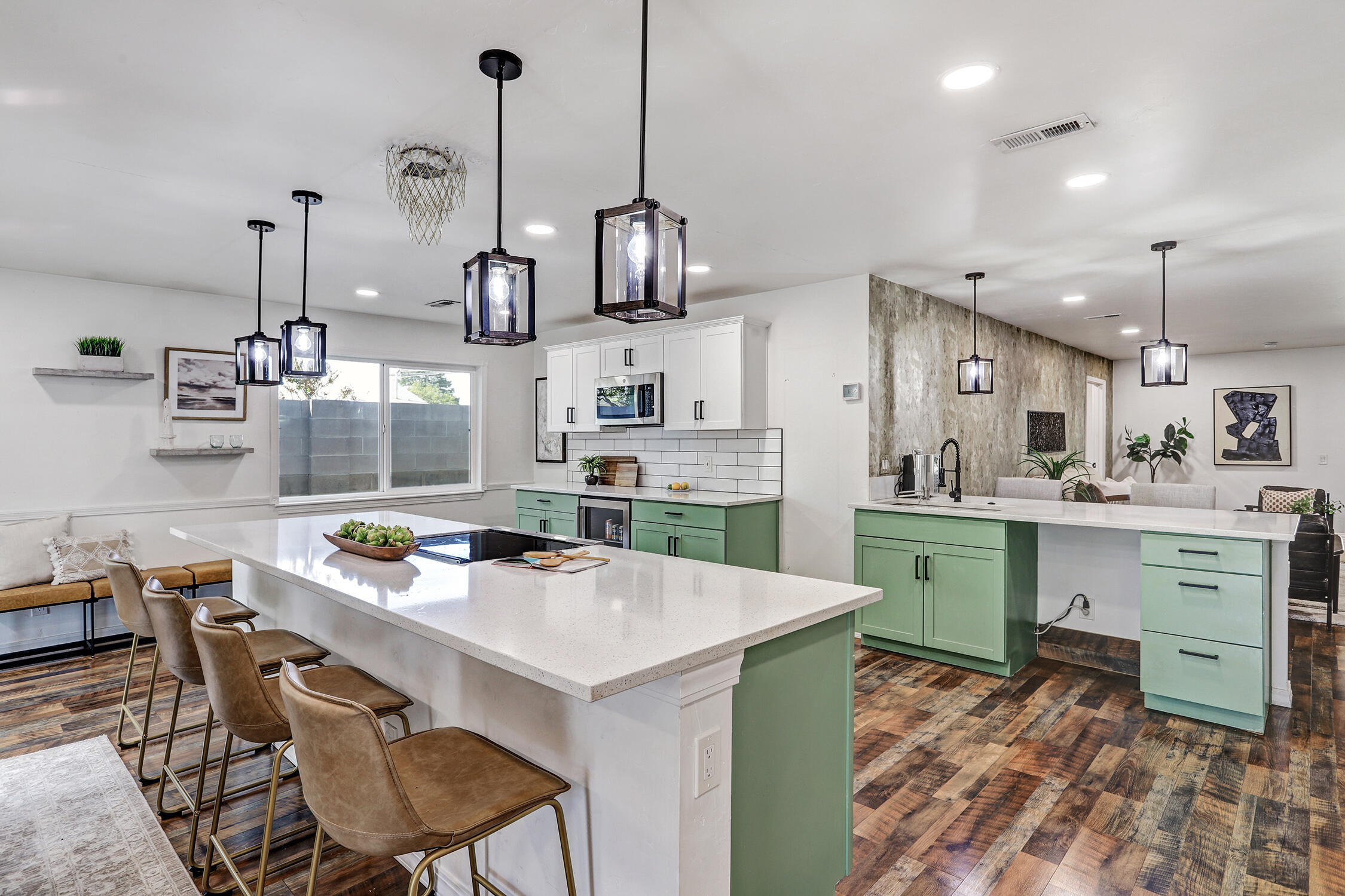 3917 Julie Street NE