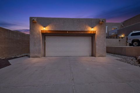 Townhouse For Sale - 7531 Northridge Avenue<br/> Bernalillo County, Albuquerque, NM 87109