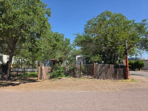 Mobile Home For Sale - 525 Tierra Bonita<br/> Socorro, NM 87801