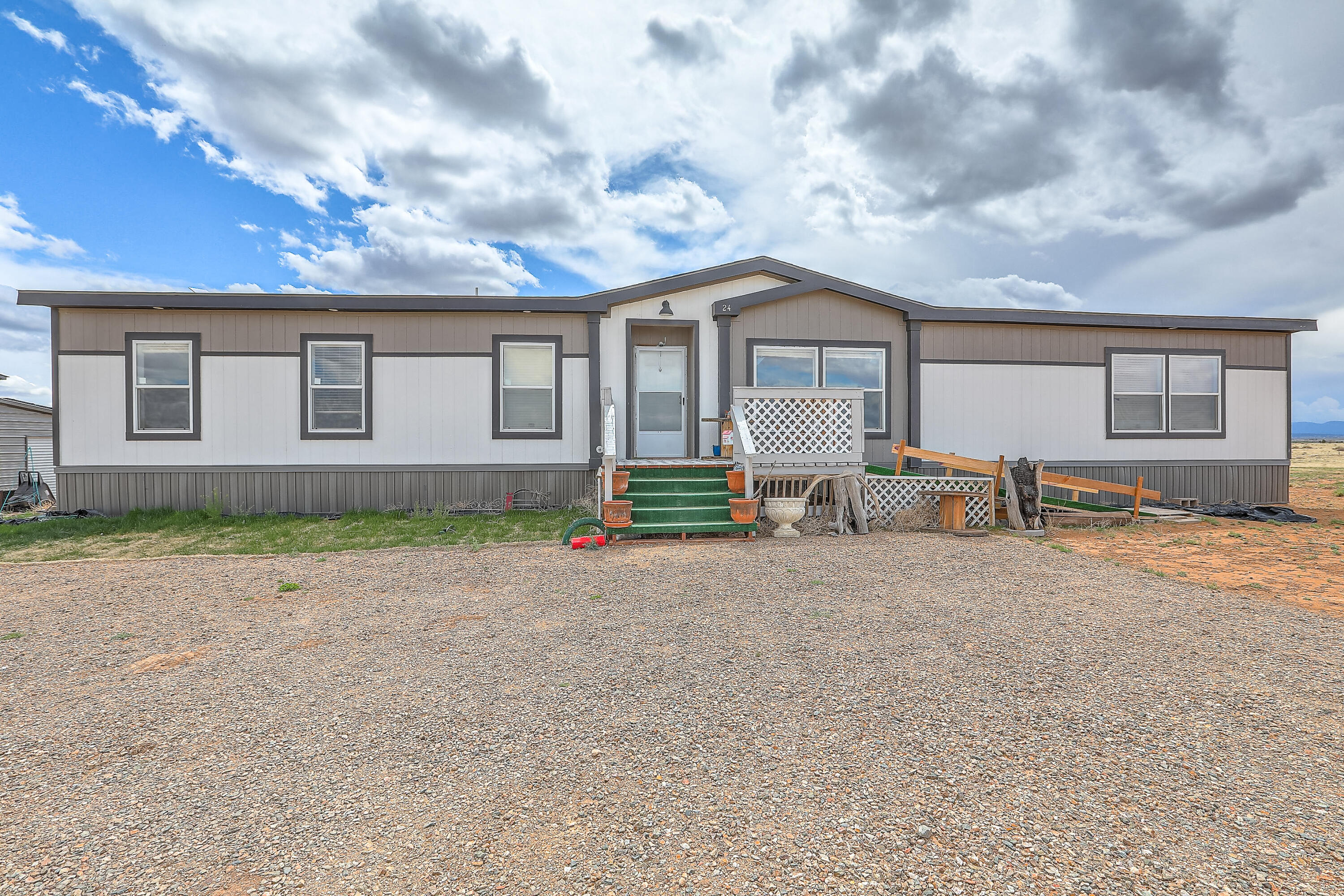 24 Arab Street, Moriarty, New Mexico image 1