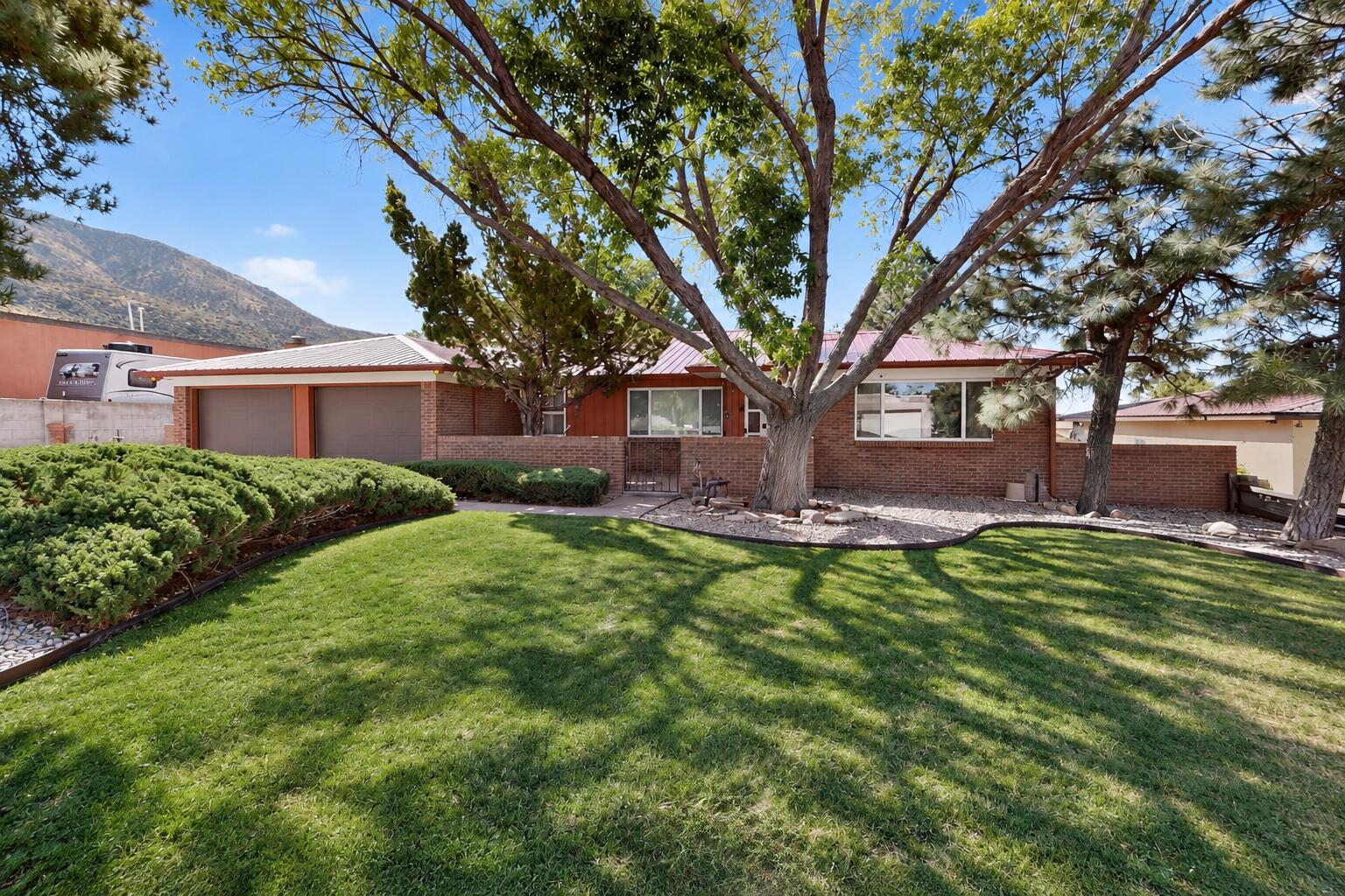 13008 Glenwood Hills Court NE