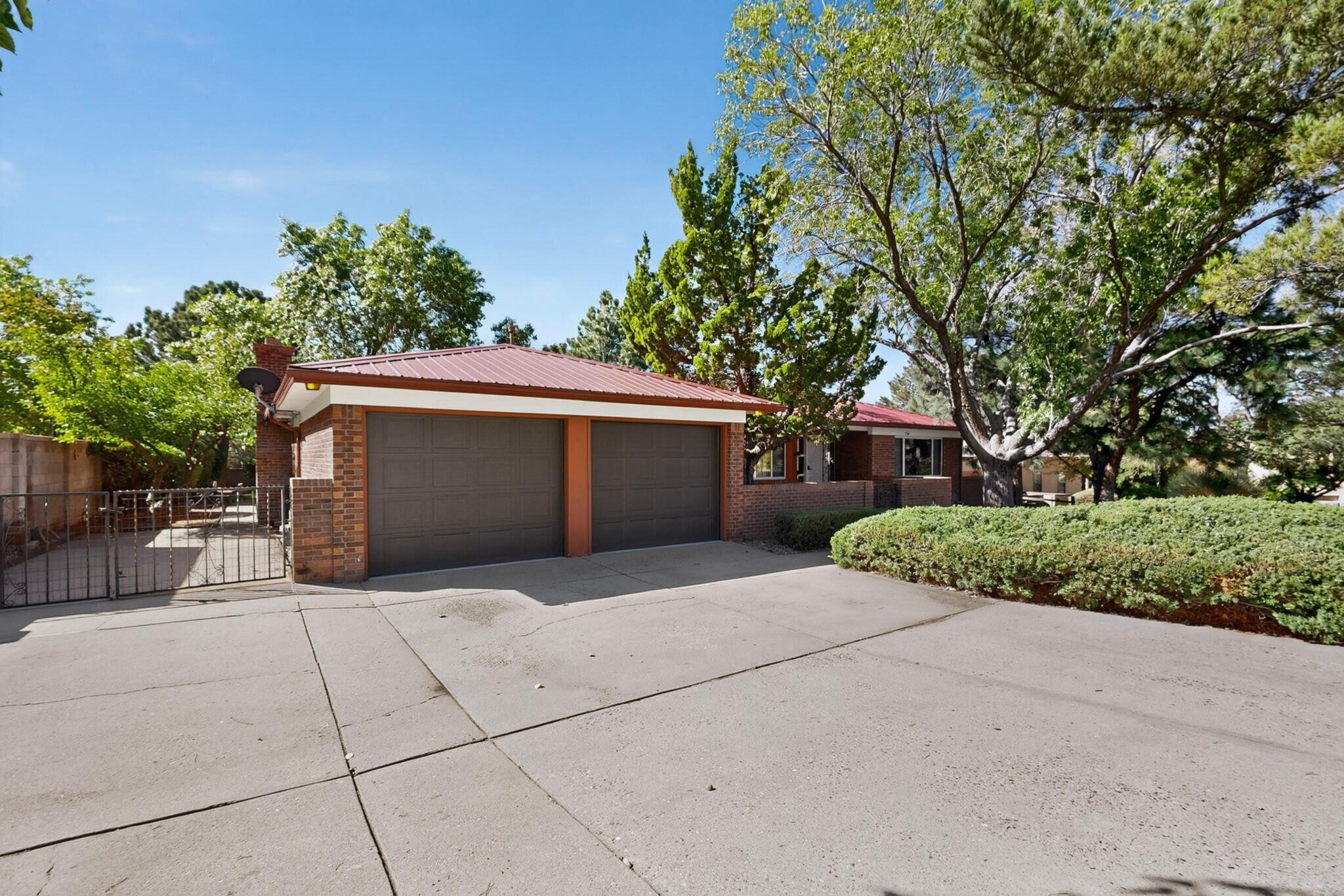13008 Glenwood Hills Court NE