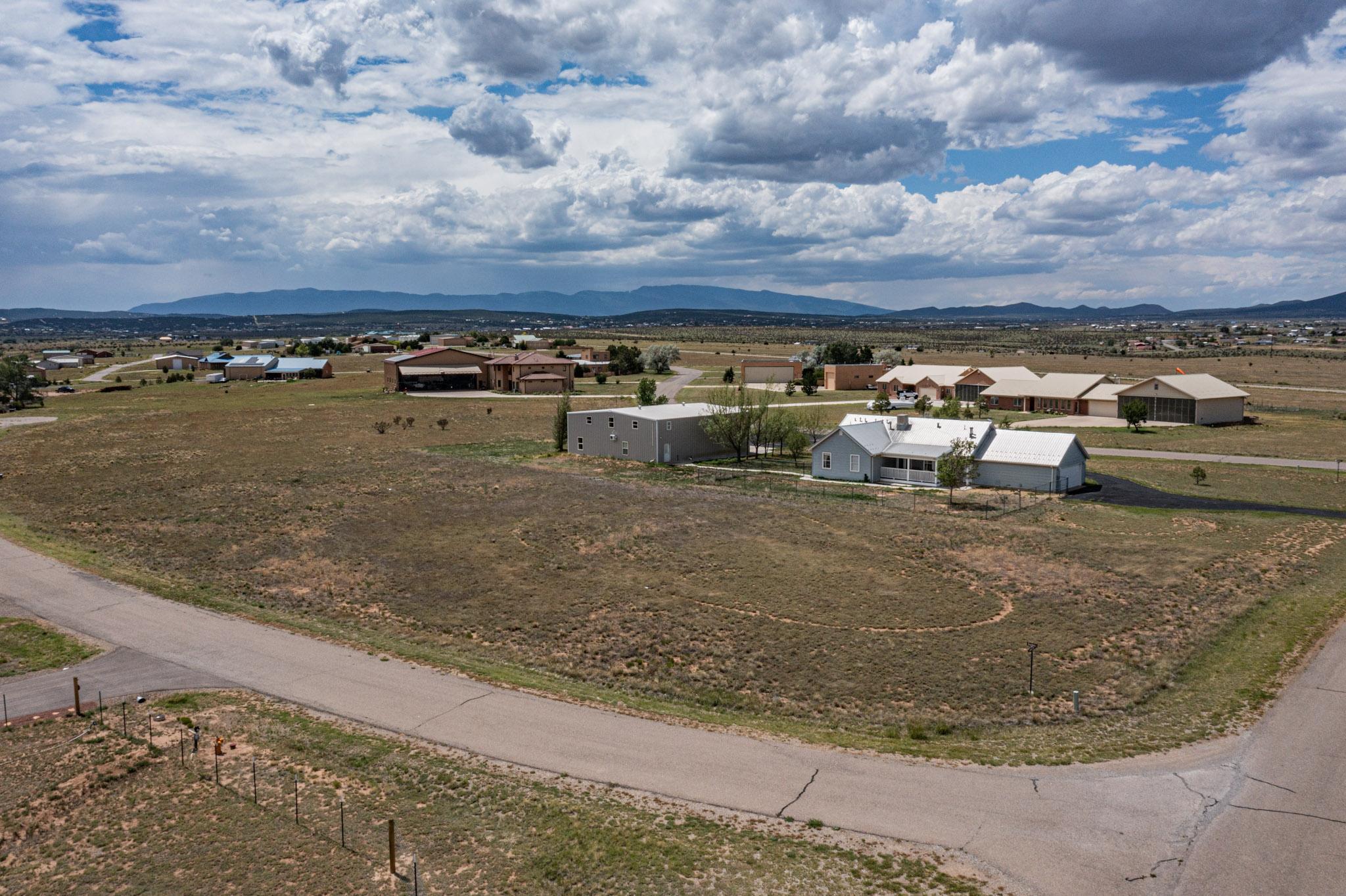 3 Duchess Court, Edgewood, New Mexico image 1