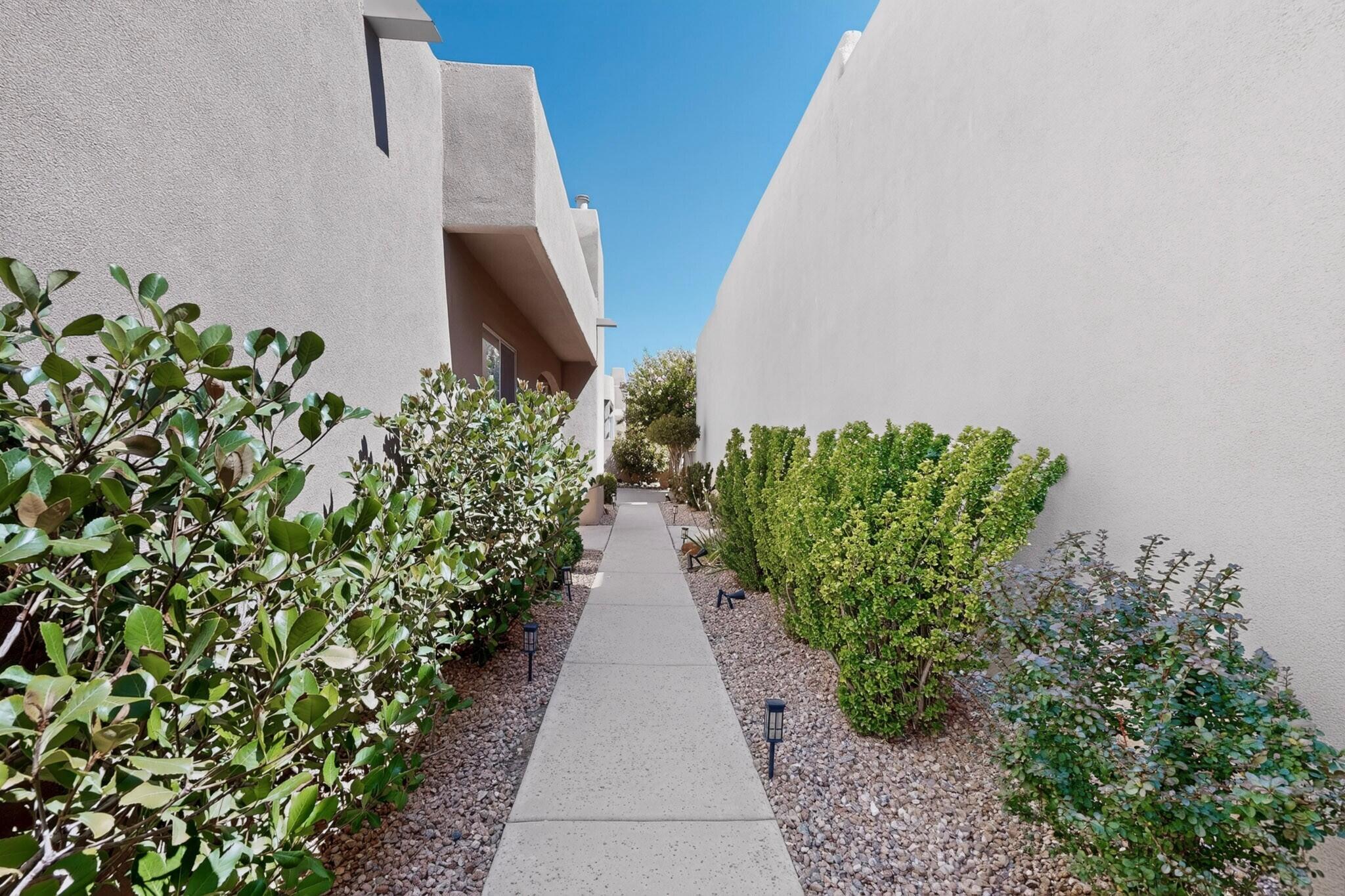 8819 Desert Finch Lane NE
