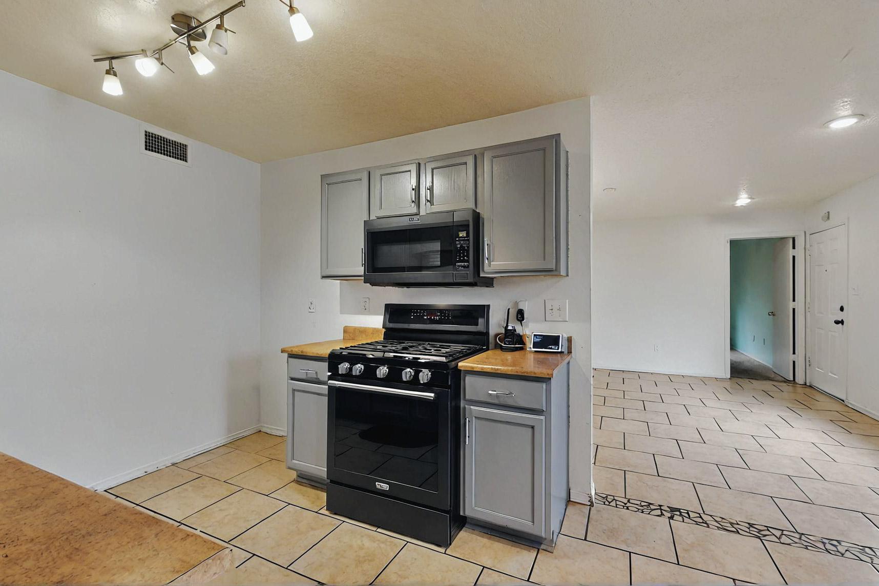 8912 Silverado Avenue, Albuquerque, New Mexico image 18