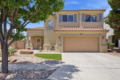 Homes For Sale - 8201 Ville Court<br/> Bernalillo County, Albuquerque, NM 87113