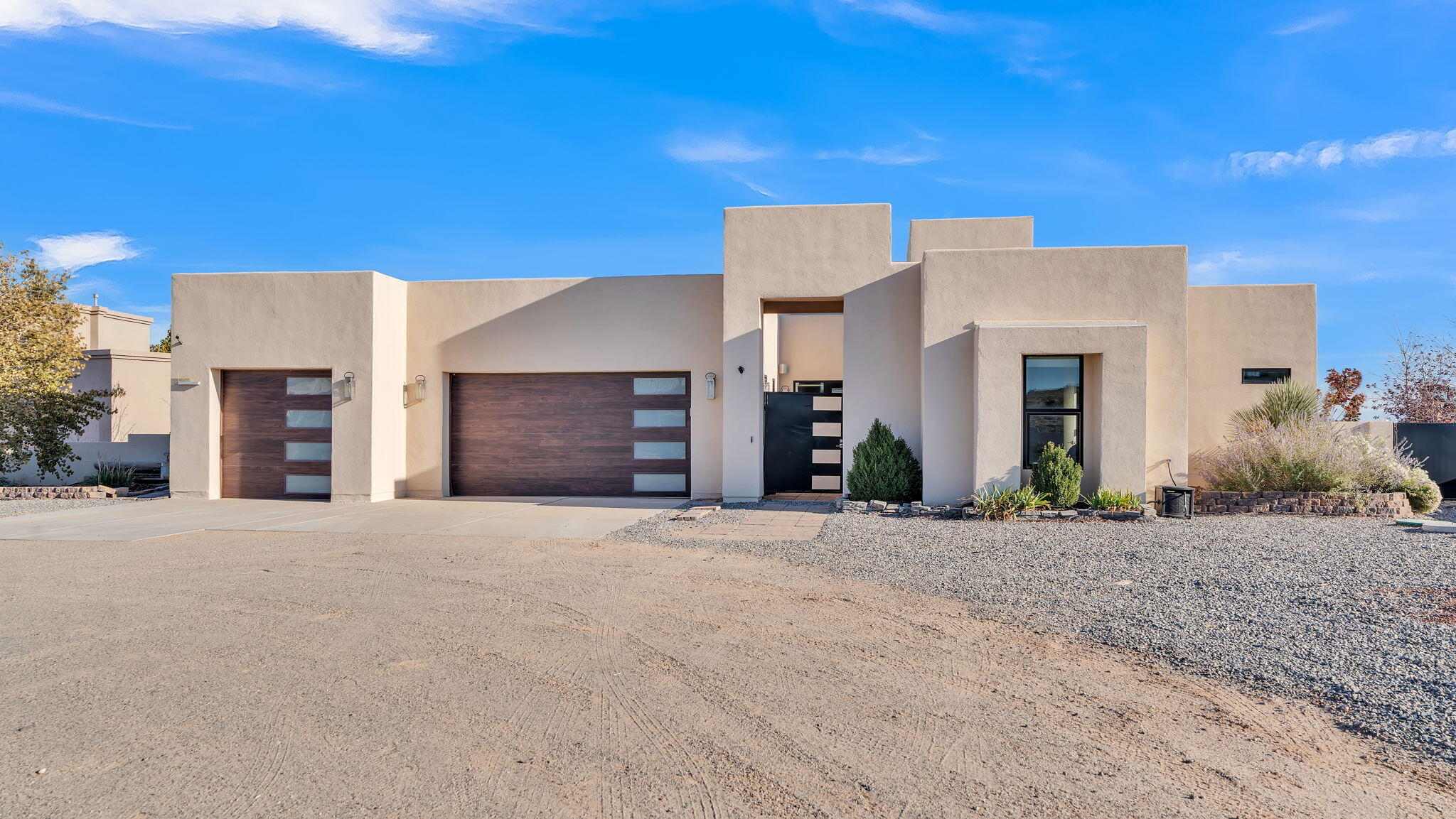 2104 Chessman Drive NE