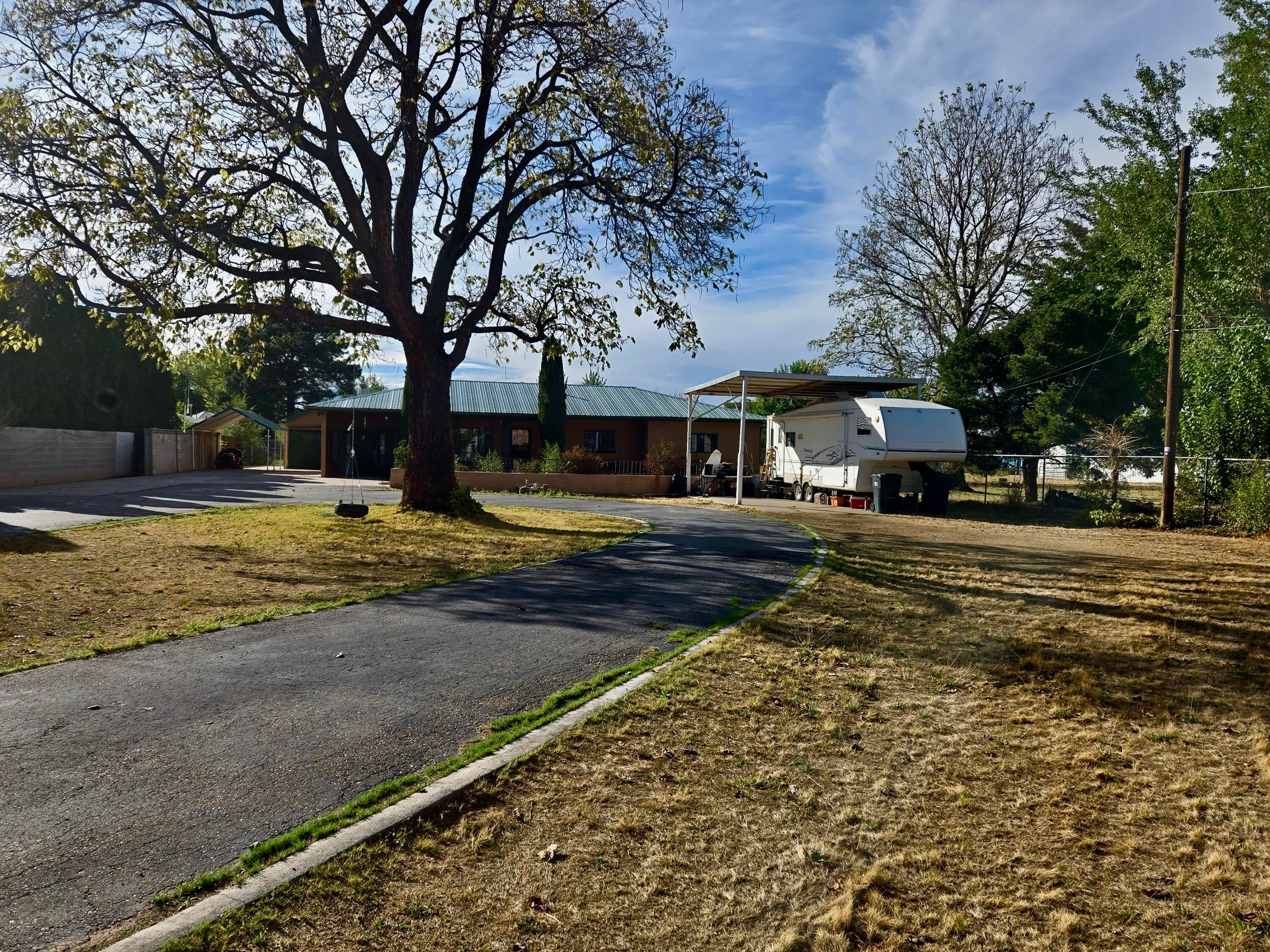 411 N Rubennie Place NW