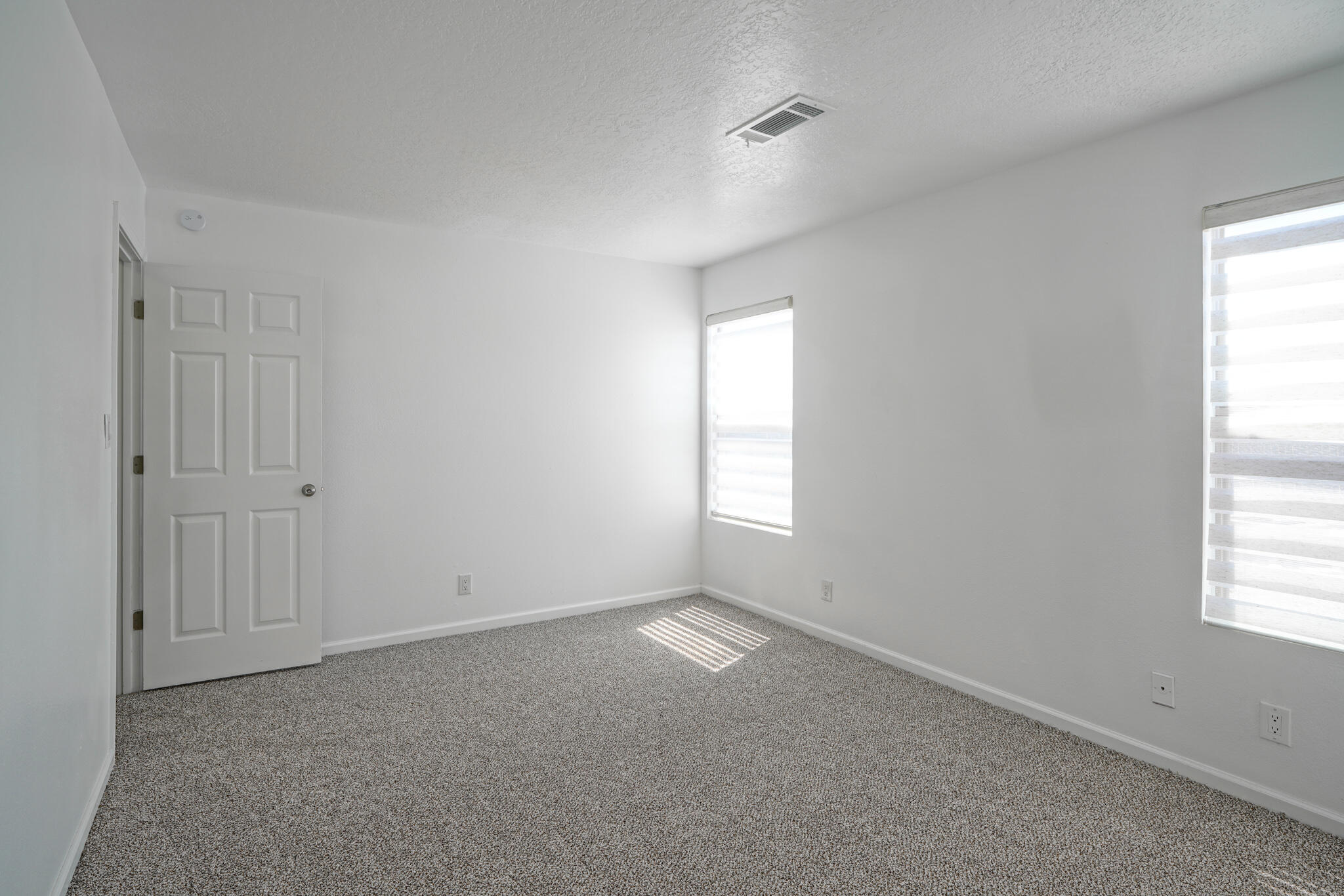 1677 Skyview Circle, Rio Rancho, New Mexico image 20