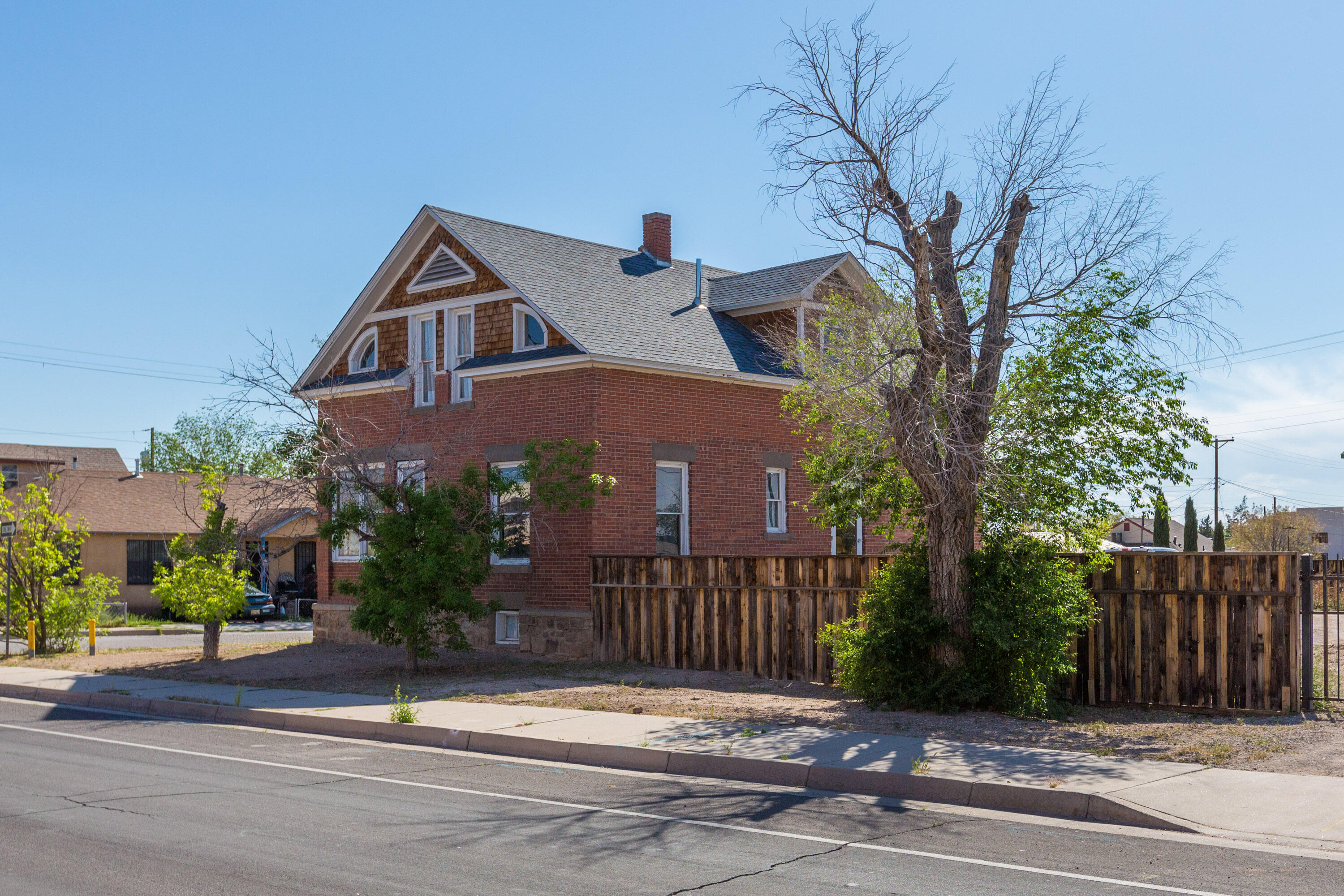 View Albuquerque, NM 87102 house