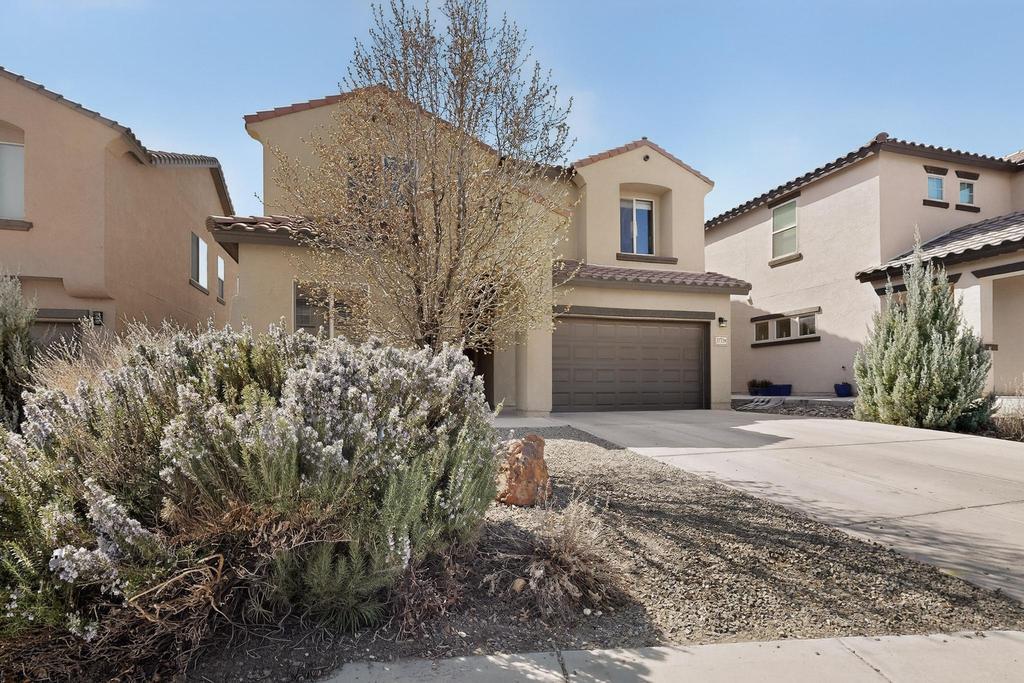 3173 Llano Vista Loop NE