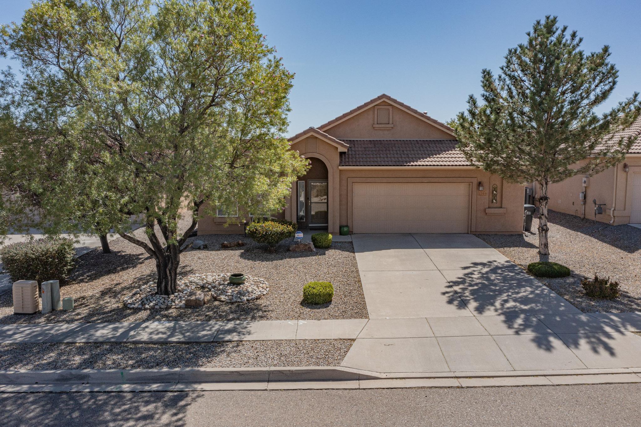 1706 Caramesa Court, Rio Rancho, New Mexico image 2