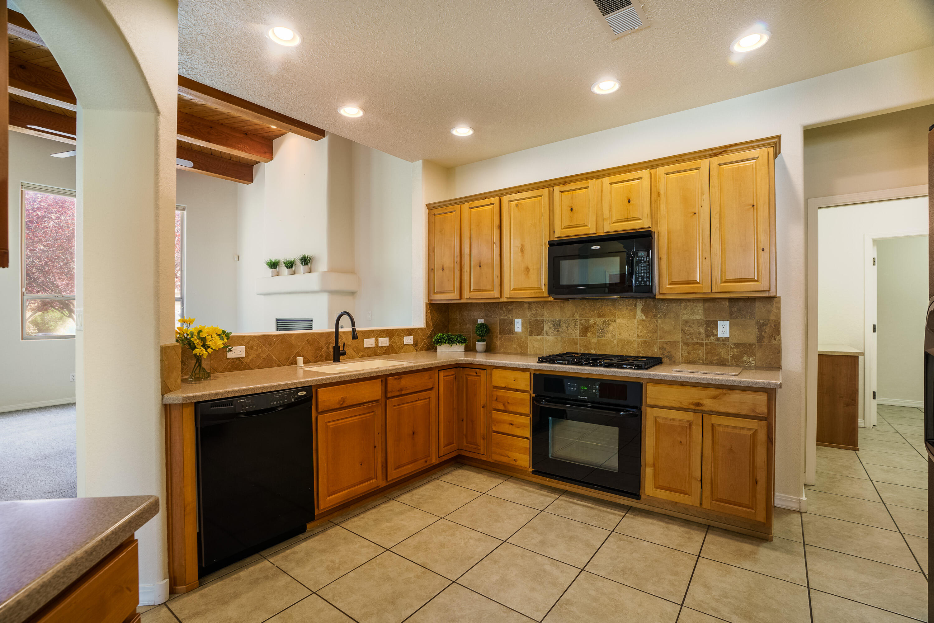 8736 Desert Fox Way, Albuquerque, New Mexico image 6