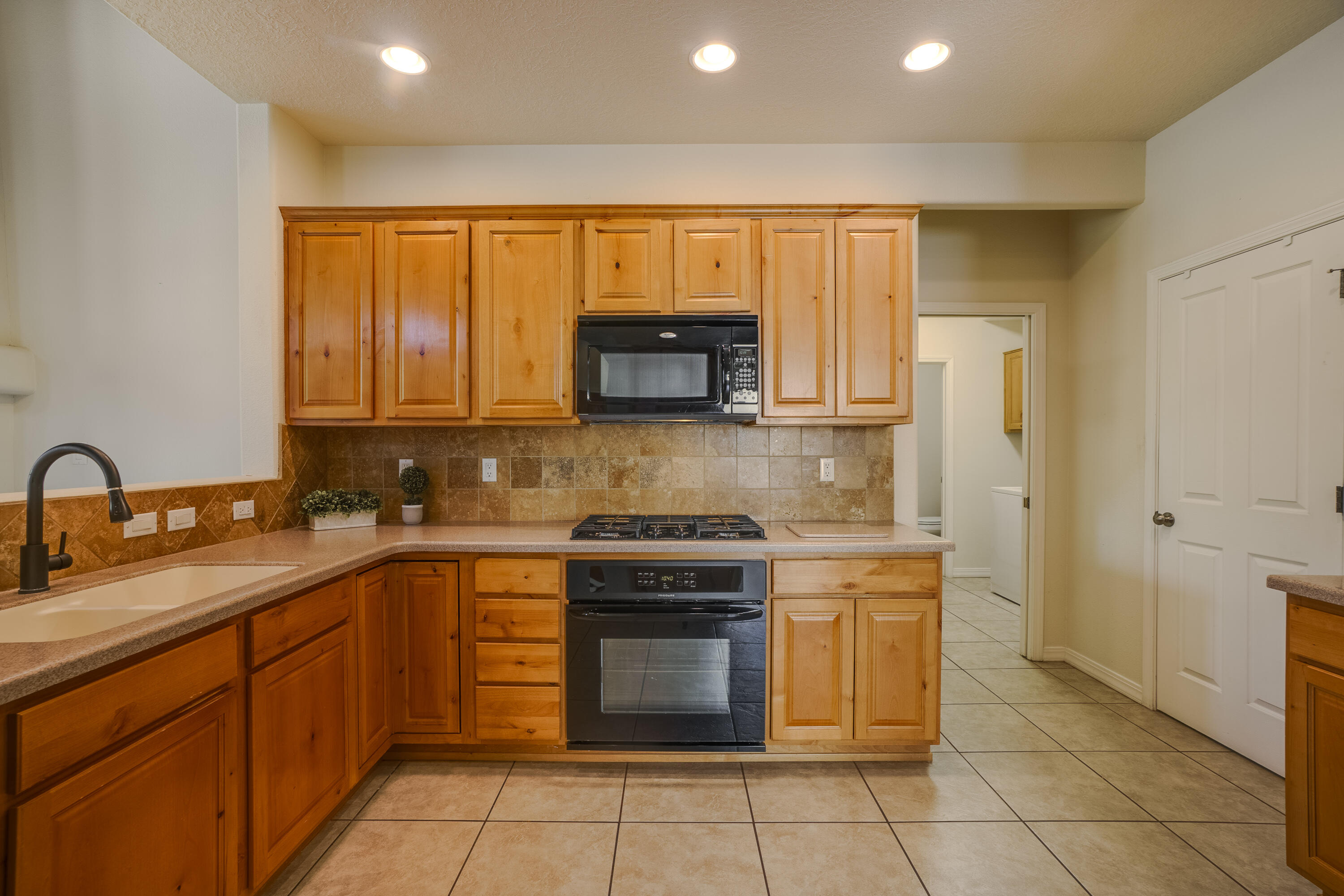 8736 Desert Fox Way, Albuquerque, New Mexico image 9