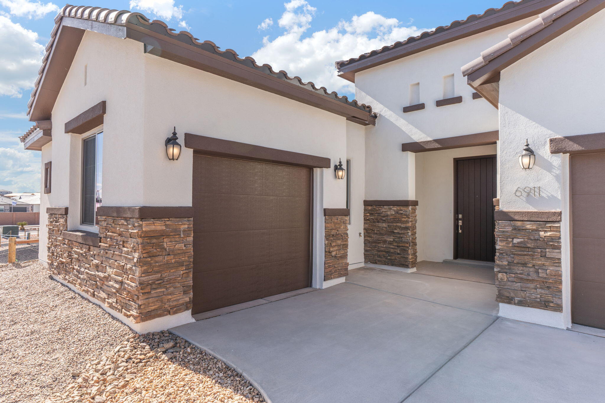 6911 Zachary Road NE