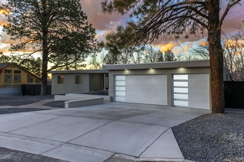 811 Lamp Post Circle SE Albuquerque NM 87123