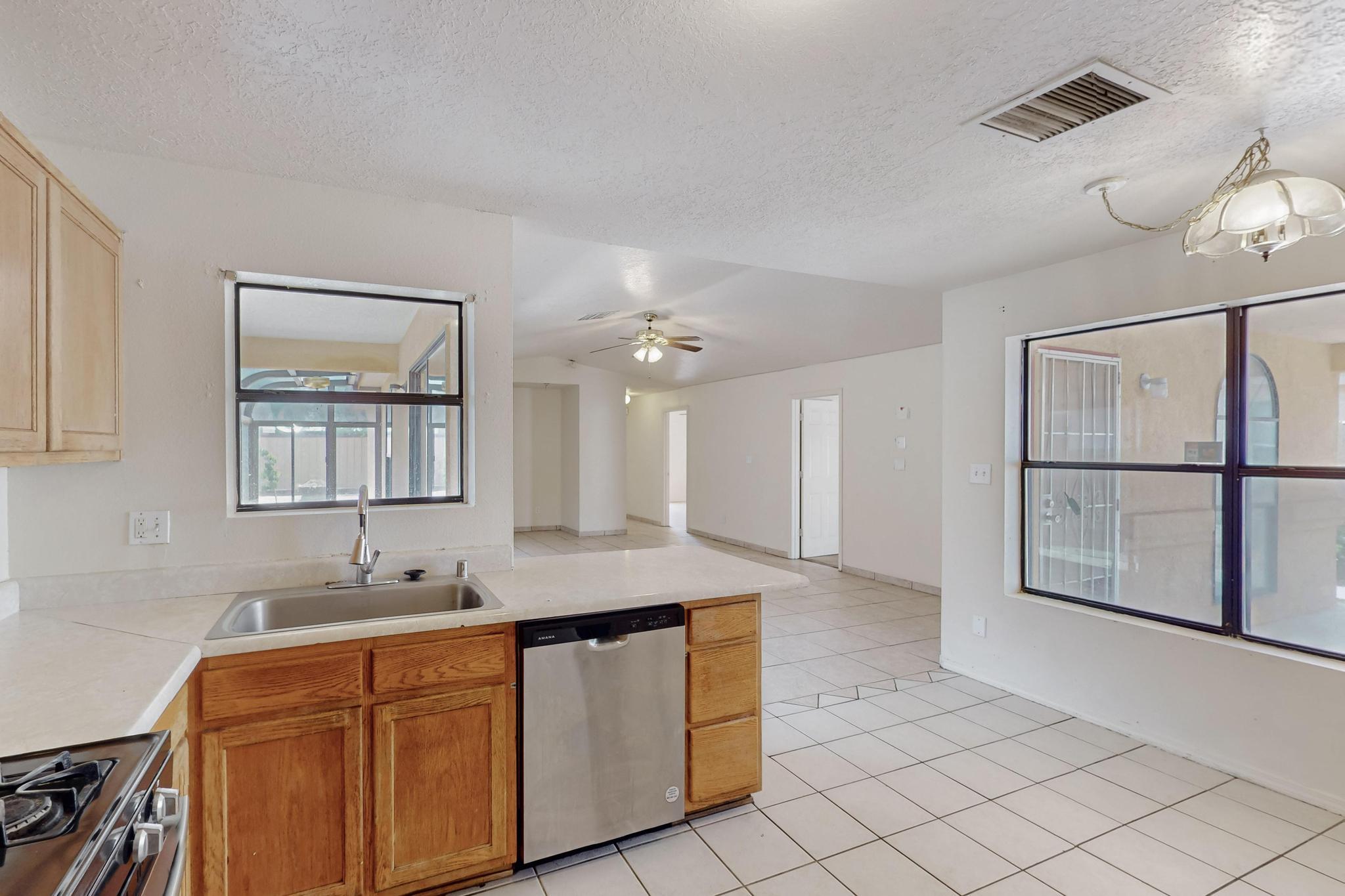 1280 Camino Del Rey Dr, Los Lunas, New Mexico image 6