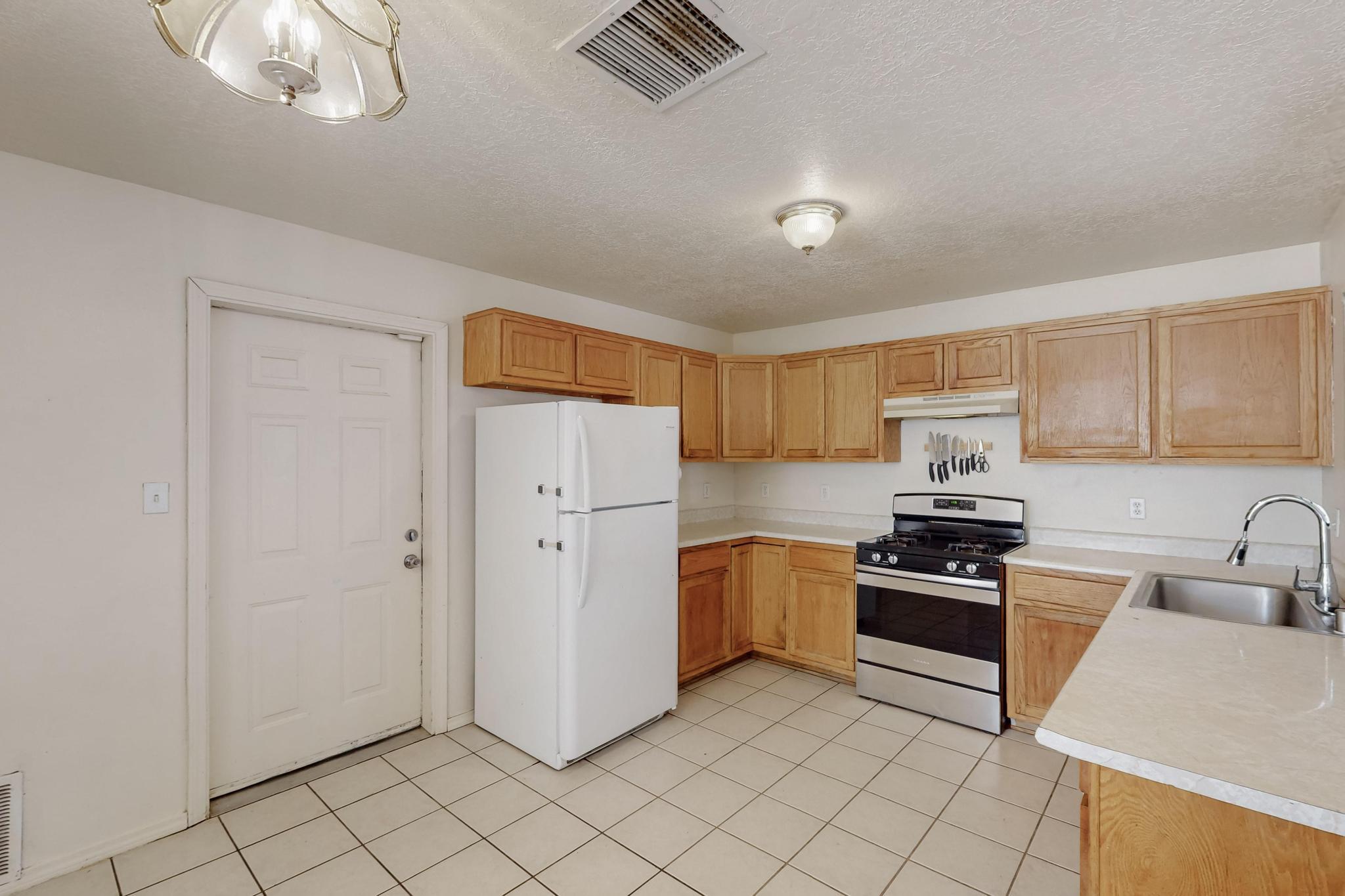 1280 Camino Del Rey Dr, Los Lunas, New Mexico image 7