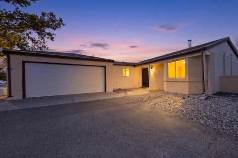 Photo of 1801 Jeffrey Road NE, Rio Rancho, NM 87144 (MLS # 1109197)
