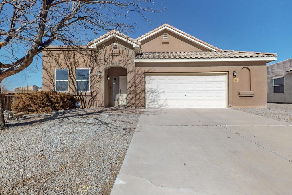 2201 Via Sonata Road, Rio Rancho, New Mexico image 1