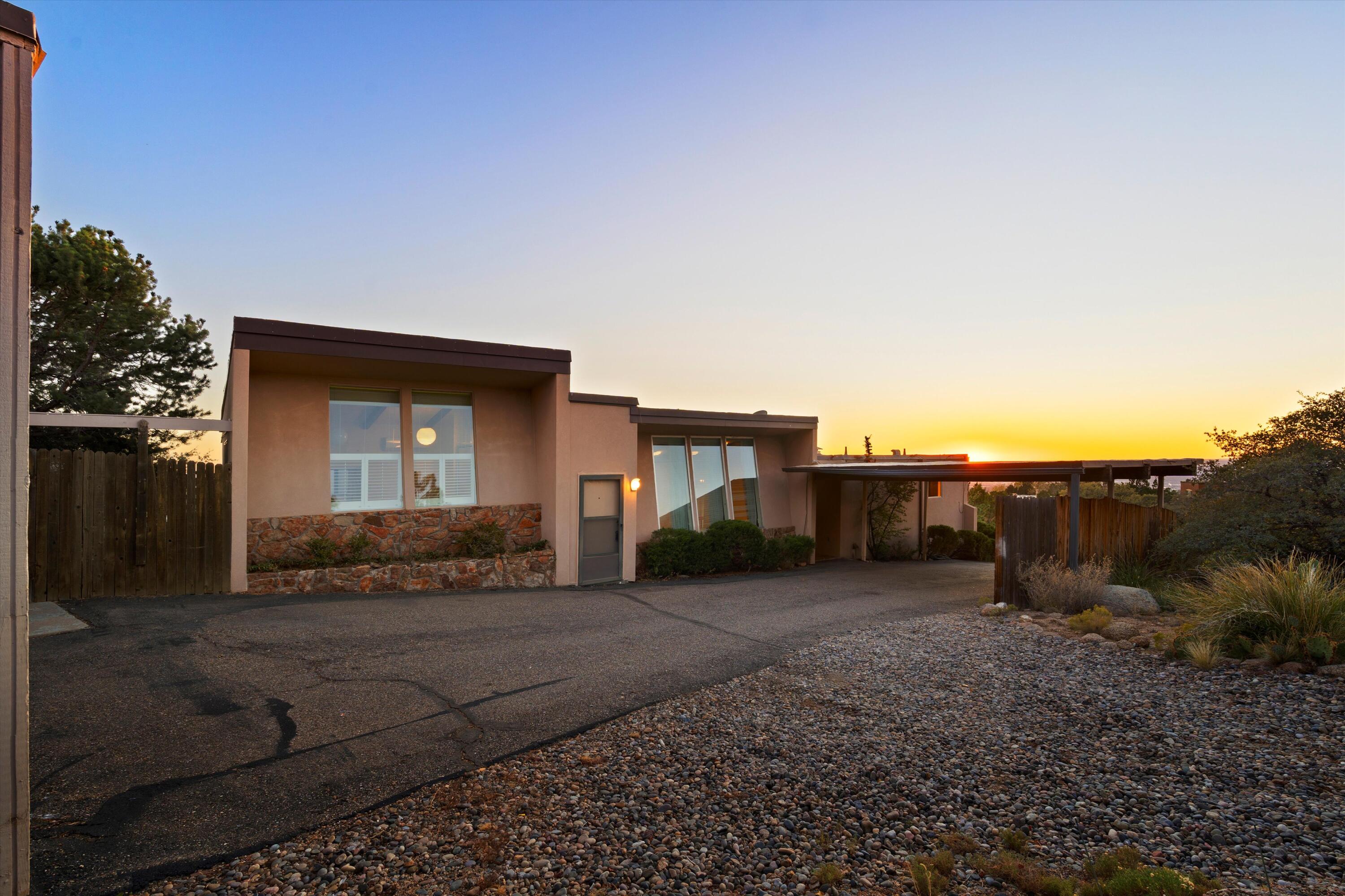 63 Pinon Hill Place, Albuquerque, New Mexico image 4