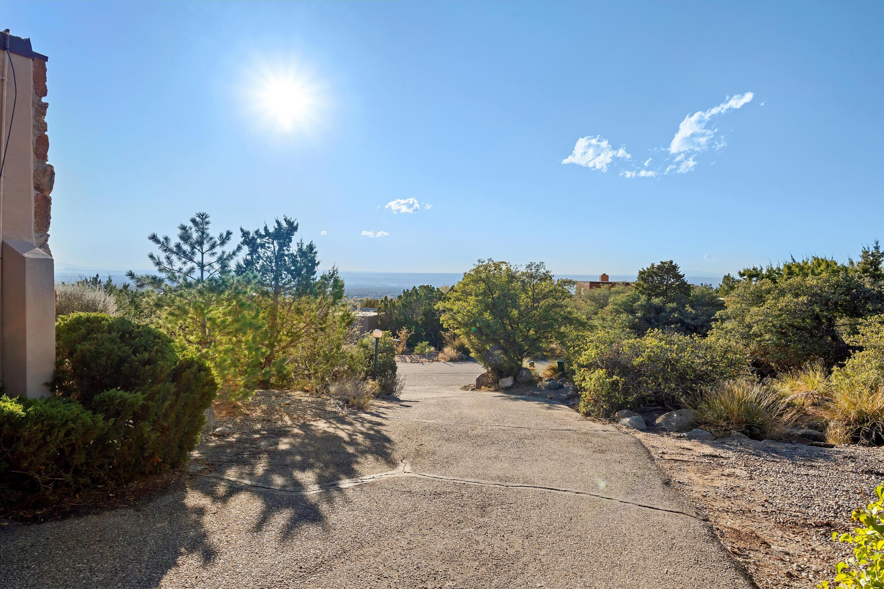 63 Pinon Hill Place, Albuquerque, New Mexico image 5