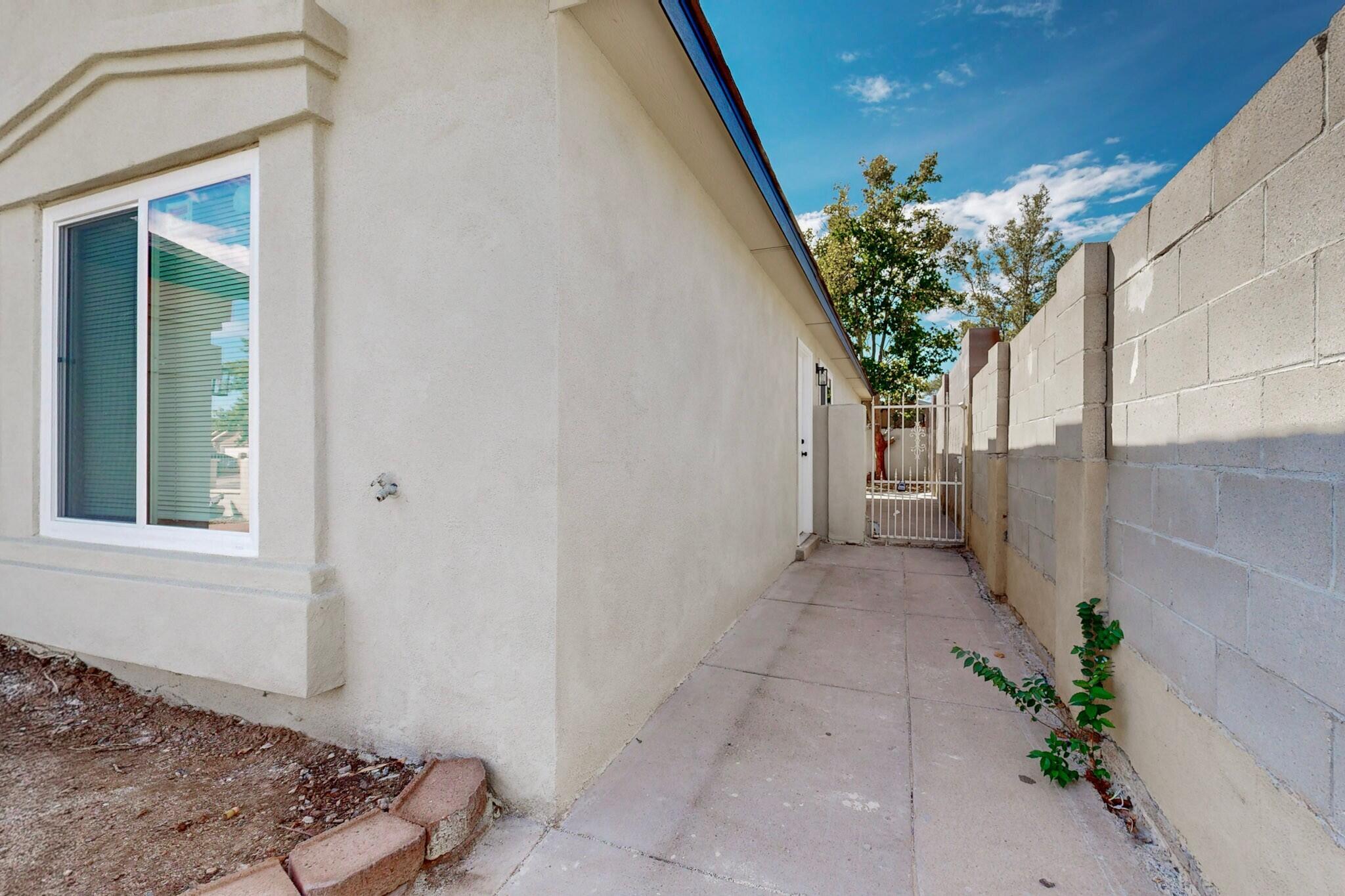 7604 Blue Avena Avenue SW