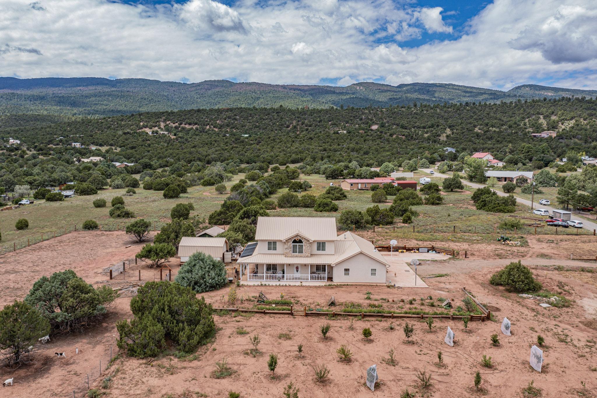 8 Melcor De Canoncito Rd, Cedar Crest, New Mexico image 1