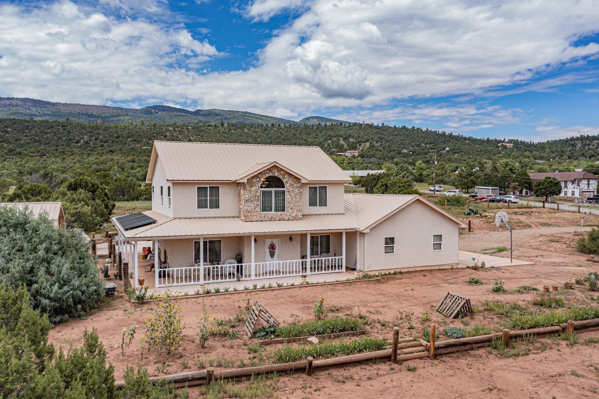 8 Melcor De Canoncito Rd, Cedar Crest, New Mexico image 3