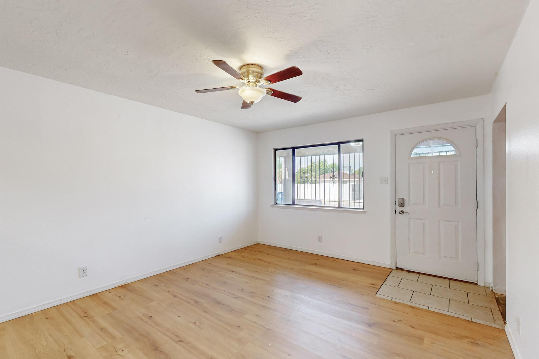 524 Dolores Drive, Albuquerque, New Mexico image 4