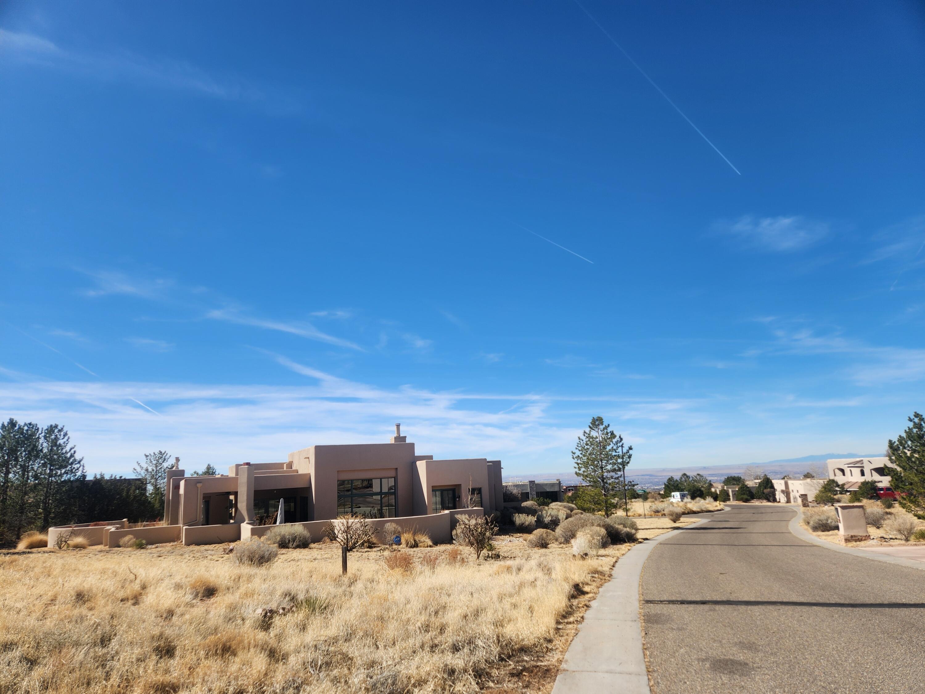 13516 Pino Ridge Place NE