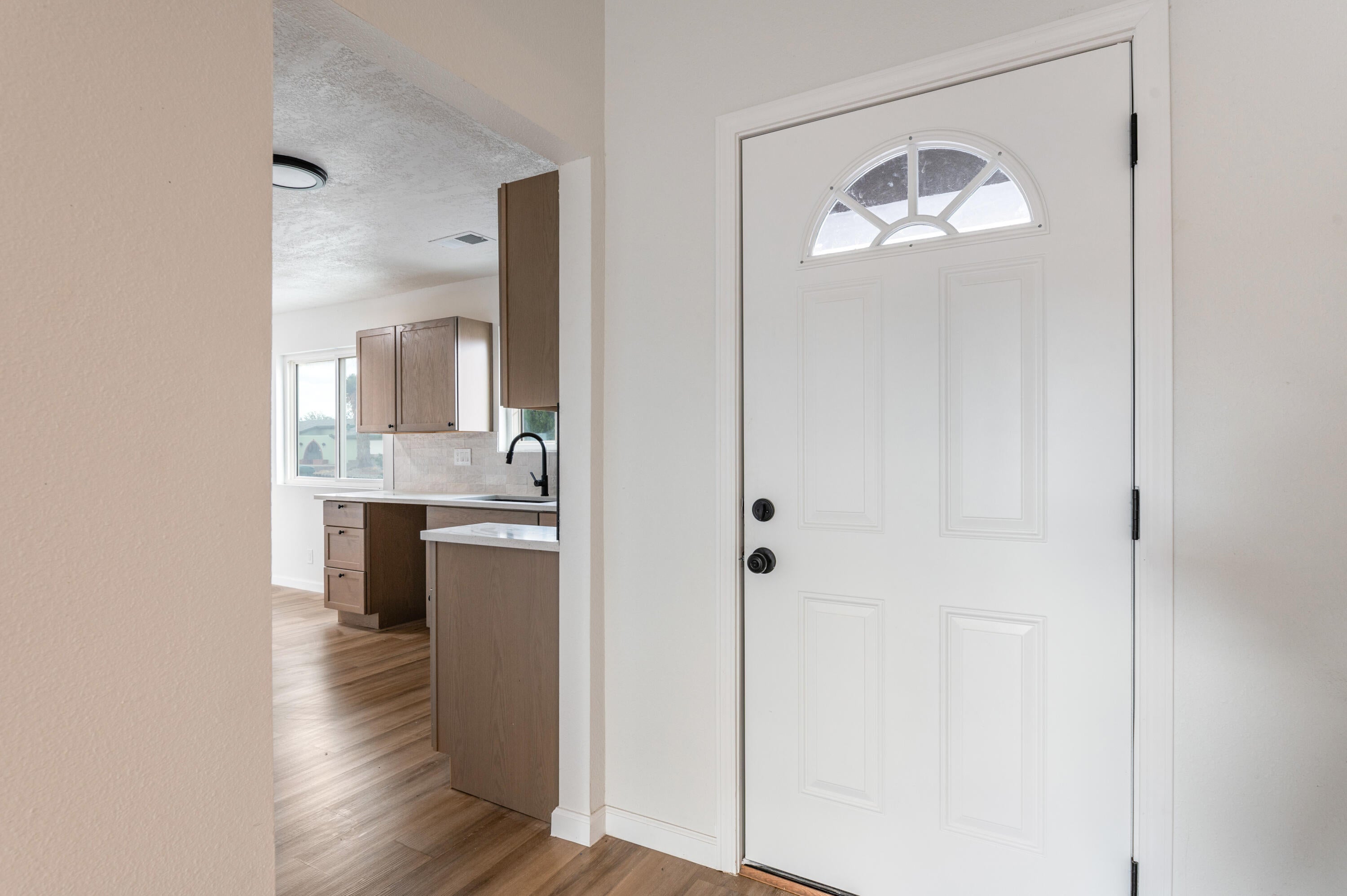 303 Oreja De Oro Drive SE