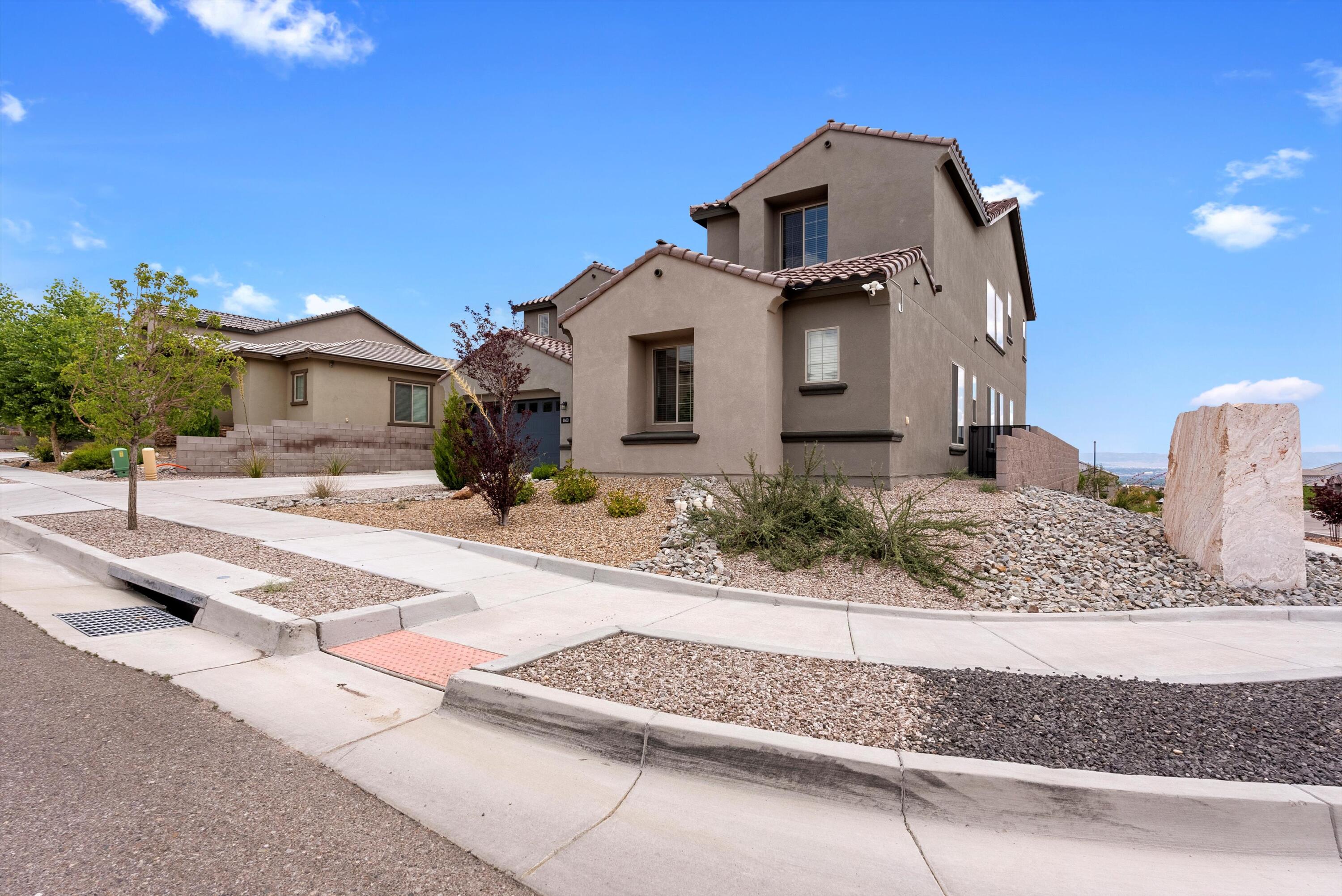 1600 Deer Valley Trail Drive NW