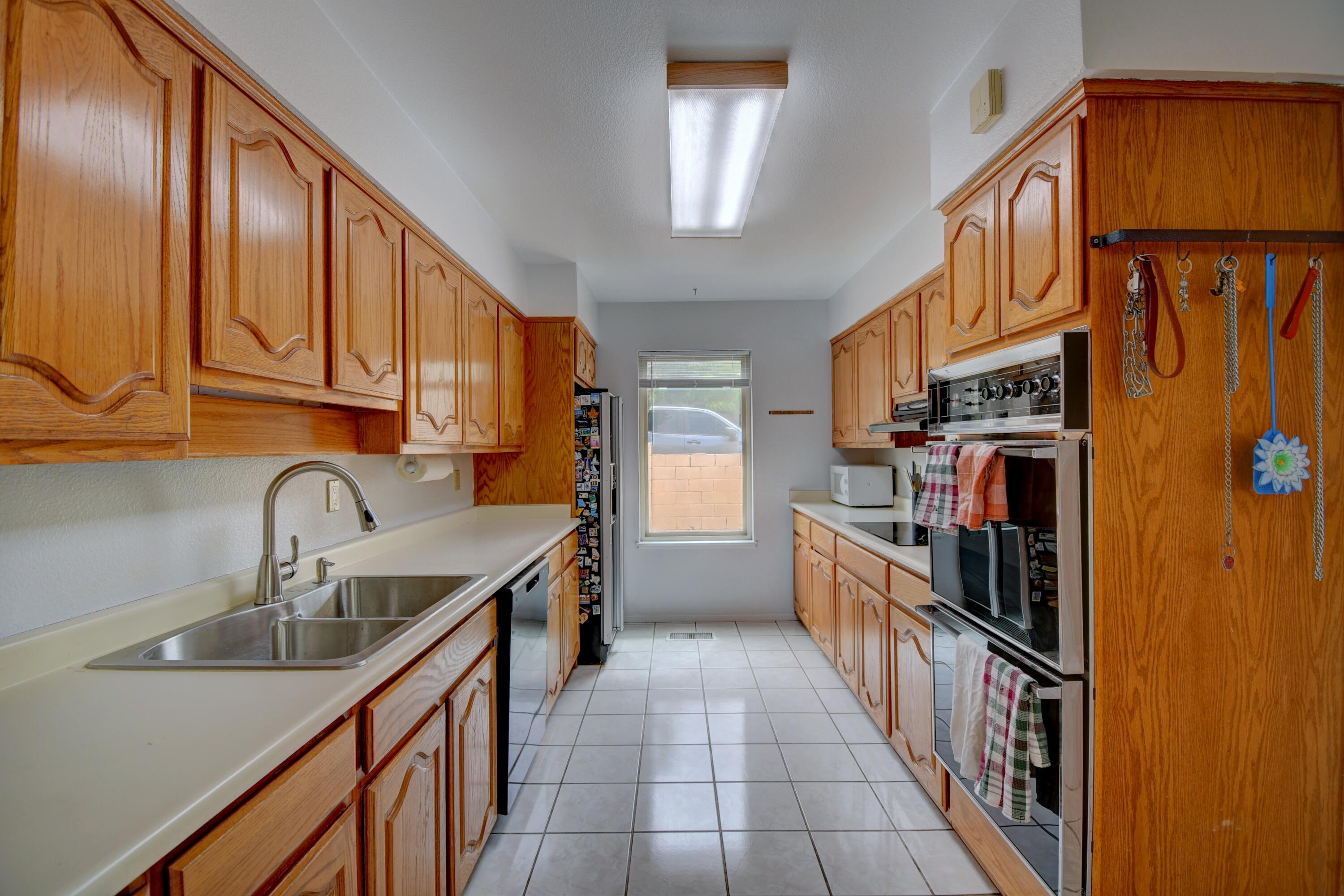 7424 La Jara Court, Albuquerque, New Mexico image 9