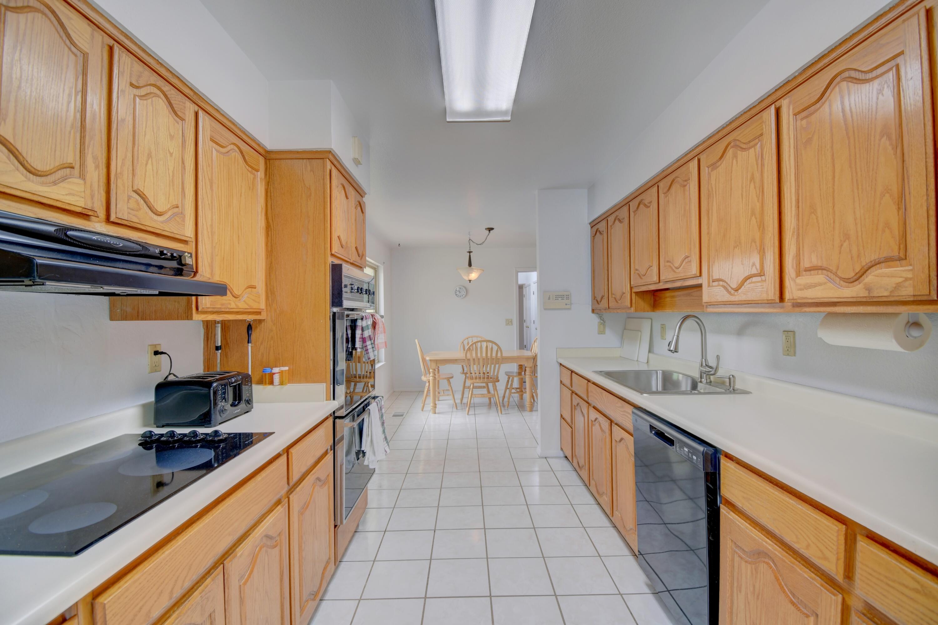 7424 La Jara Court, Albuquerque, New Mexico image 10