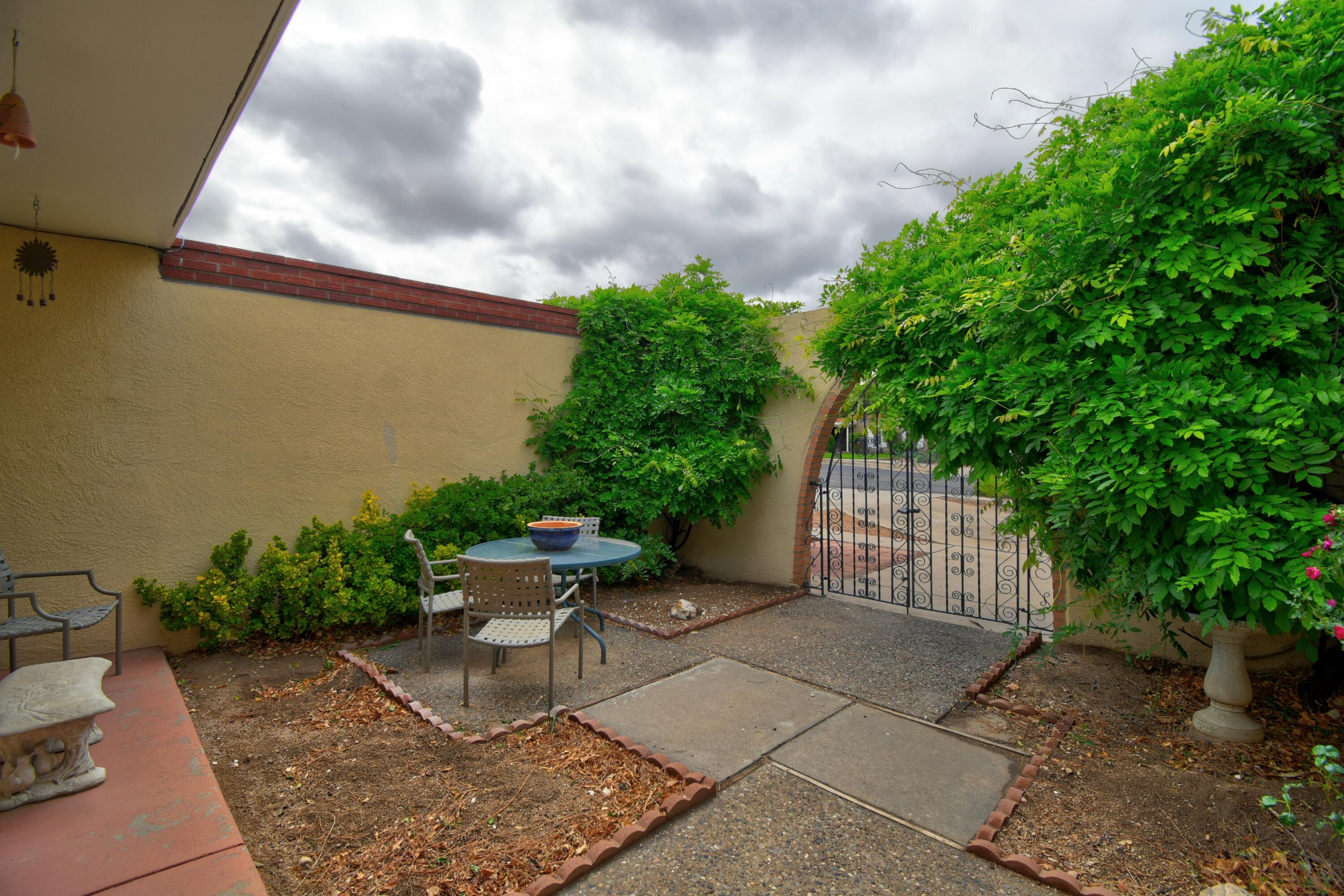 7424 La Jara Court, Albuquerque, New Mexico image 3