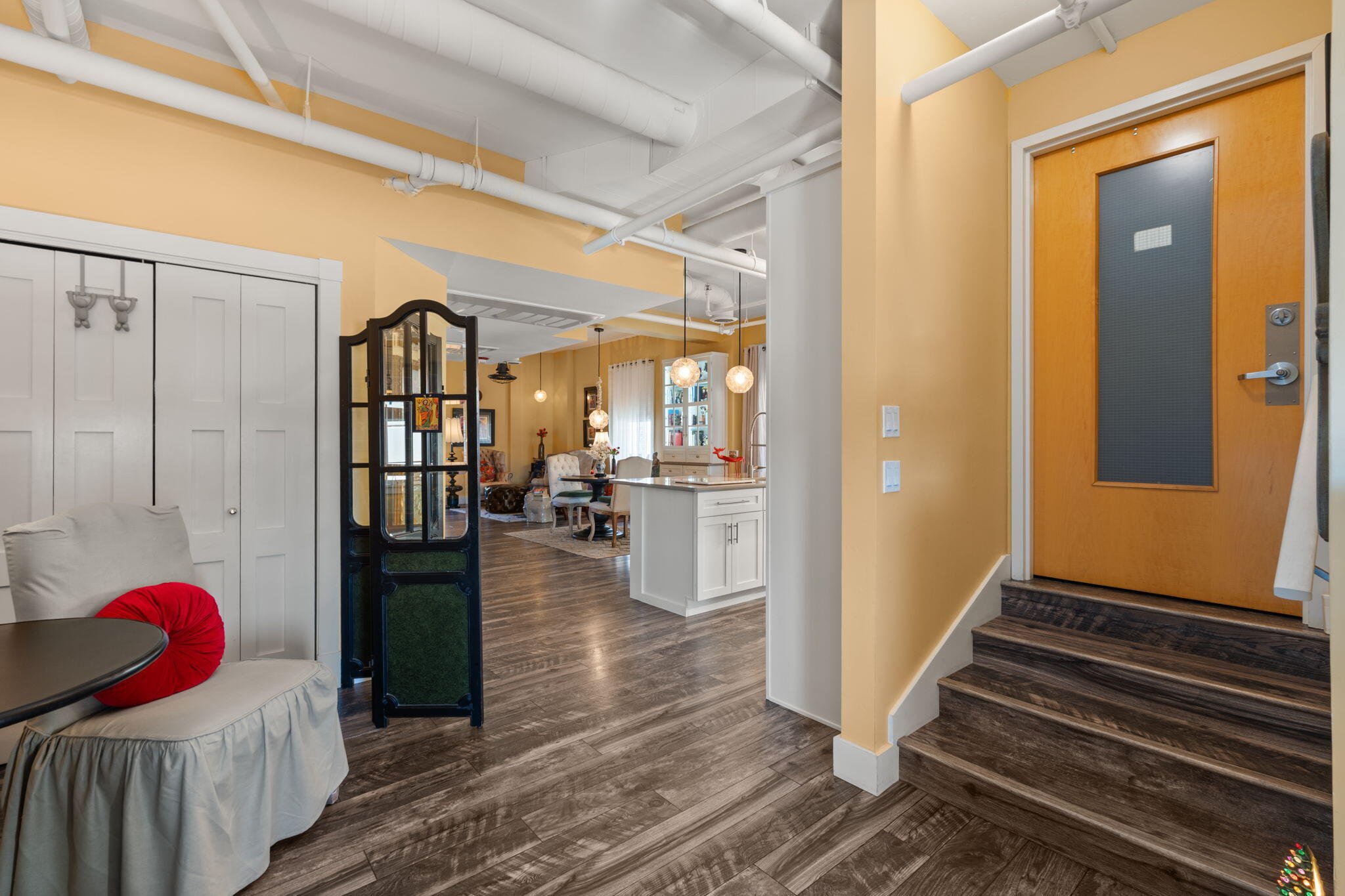 219 CENTRAL Avenue NW 409